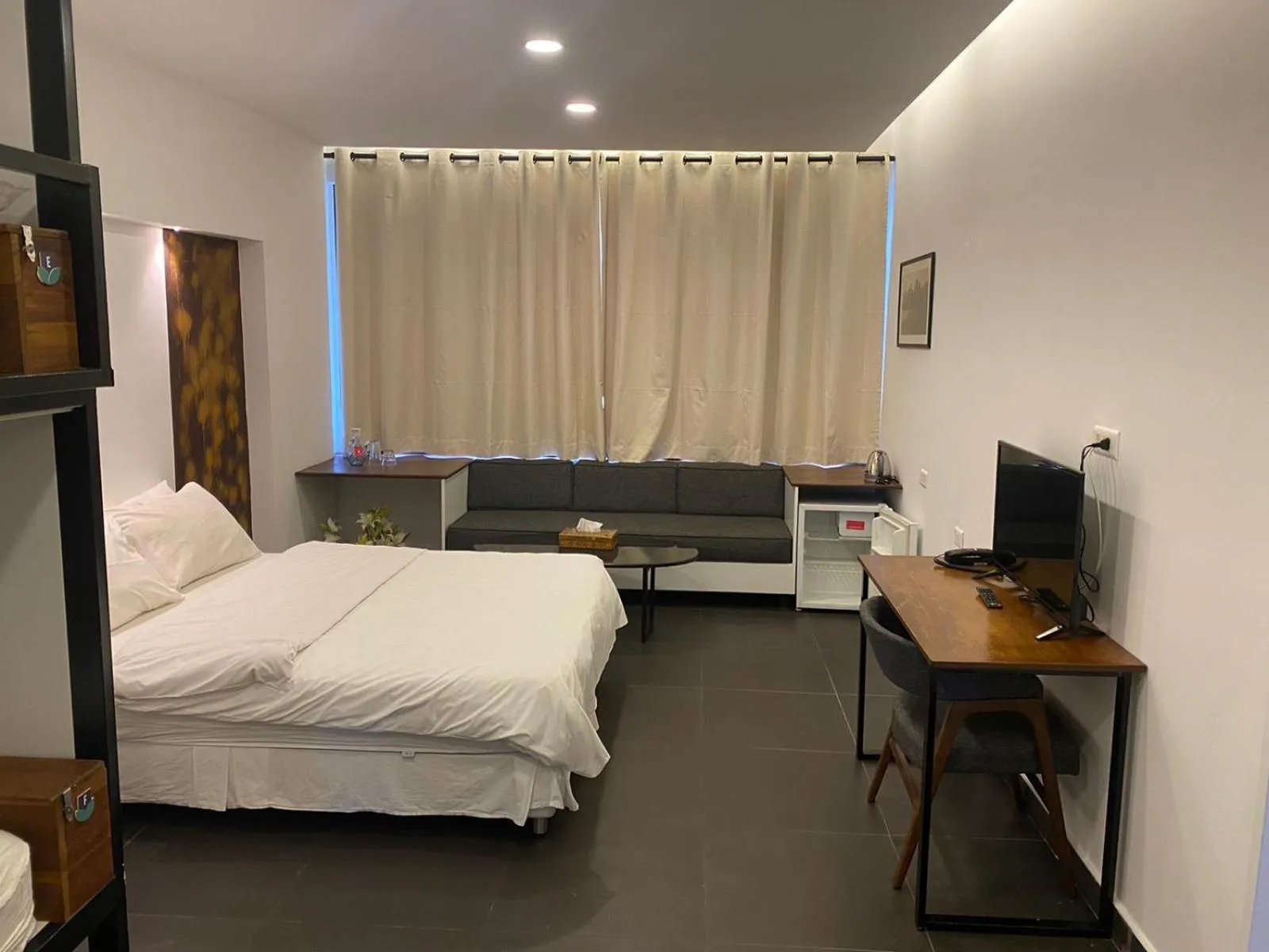 Bedroom, Bed in Hamra Urban Gardens