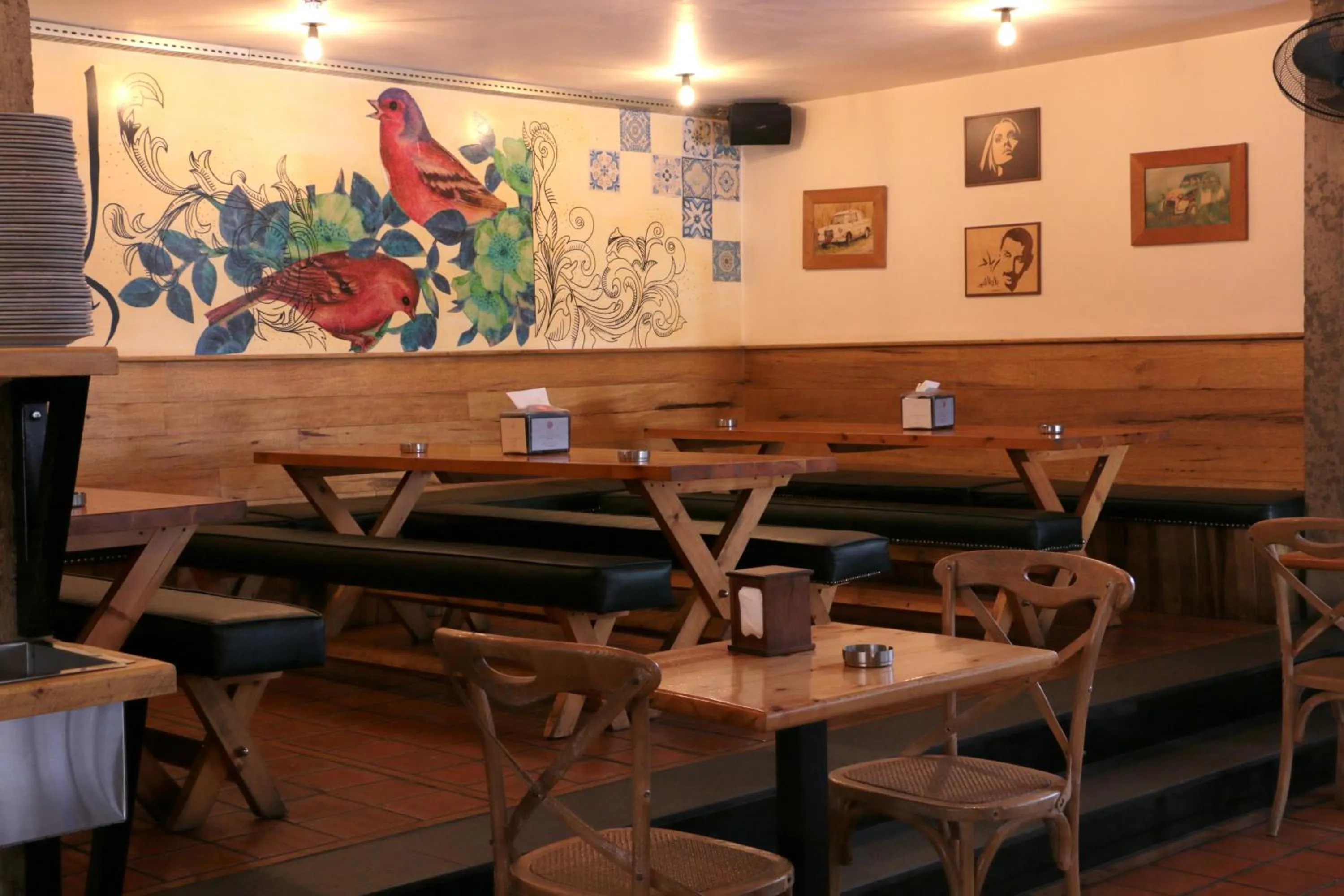 Restaurant/places to eat in Hamra Urban Gardens