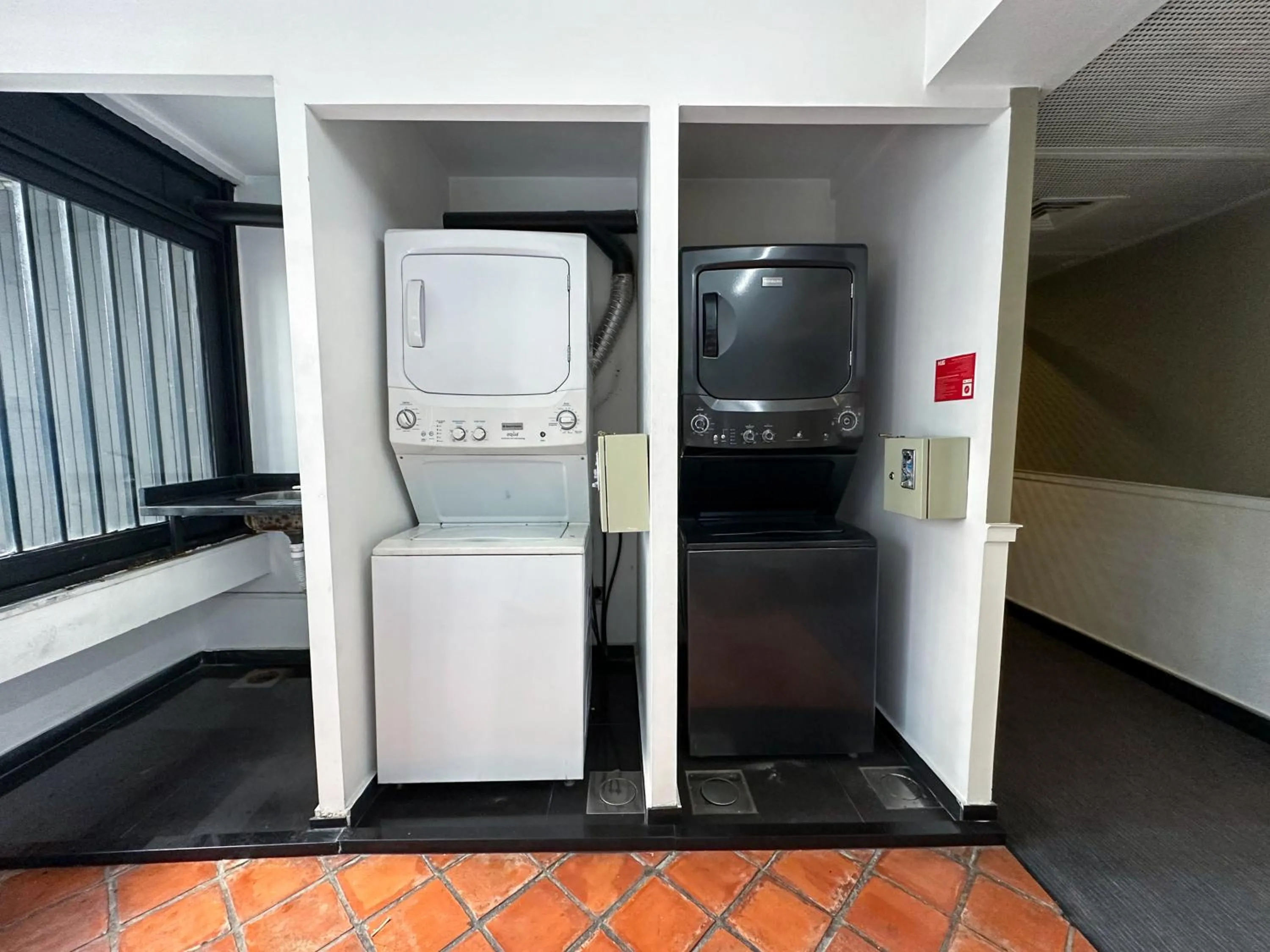 washing machine in Hamra Urban Gardens