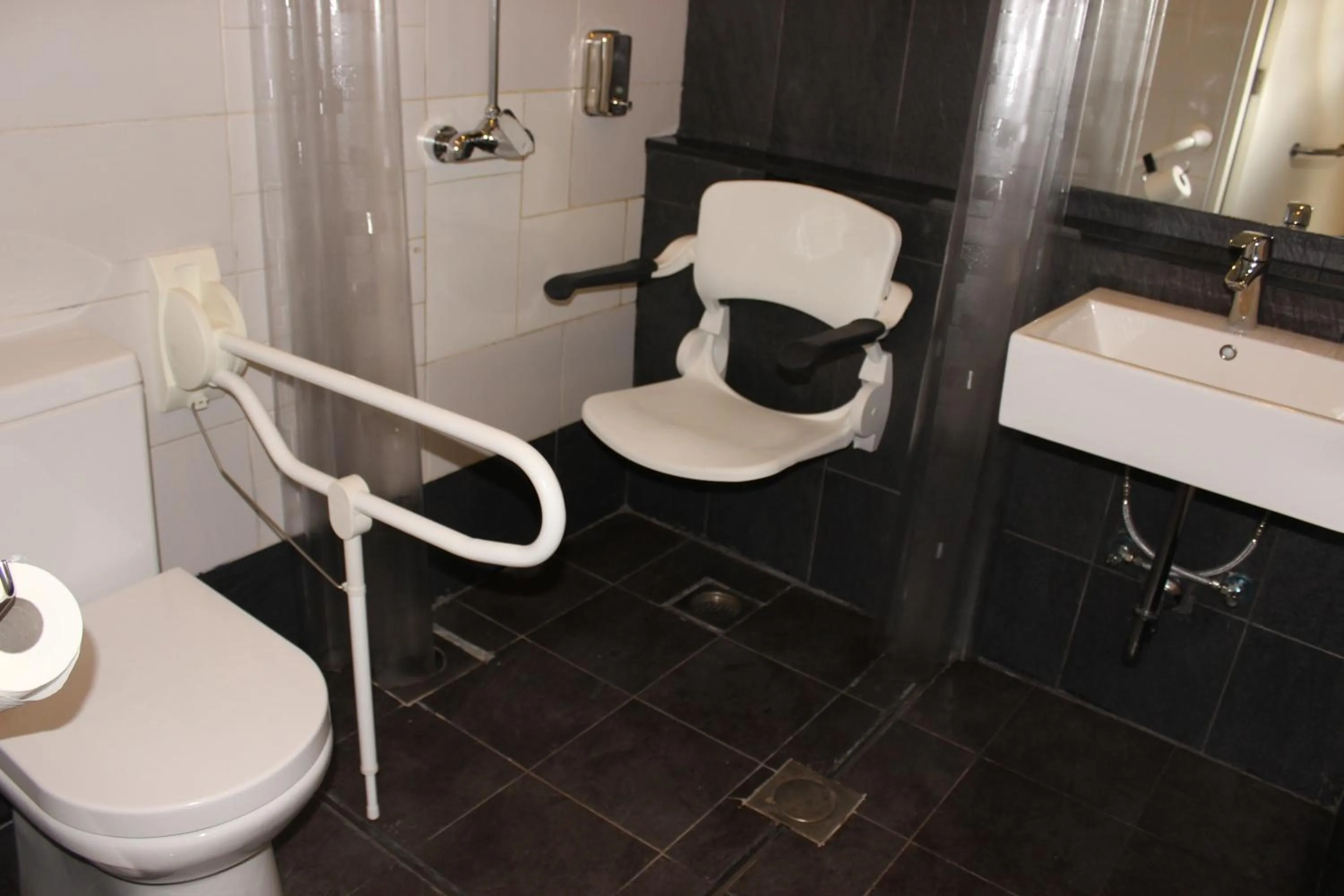 Bathroom in Hamra Urban Gardens