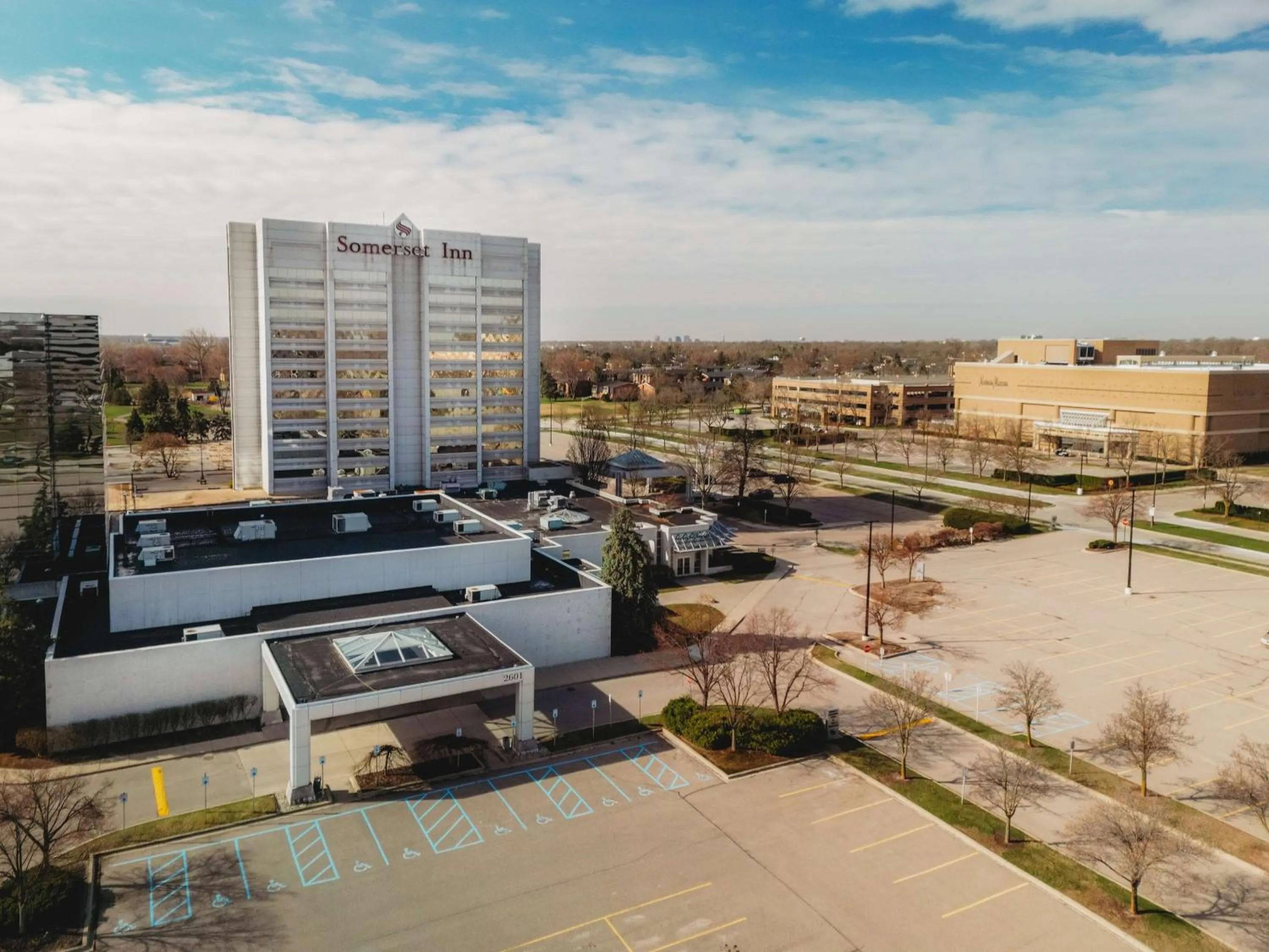 Property building in Somerset Inn Troy