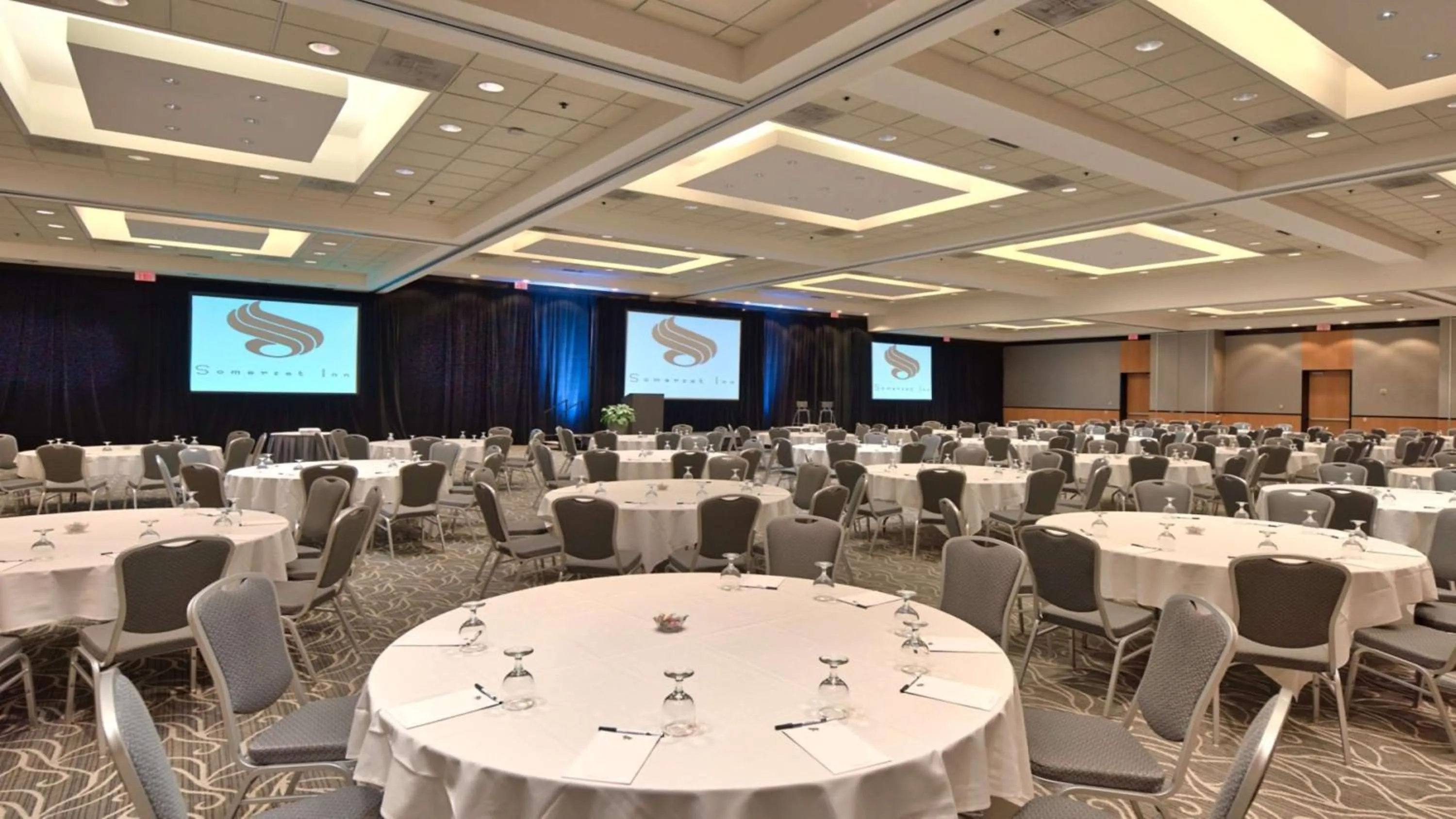 Banquet/Function facilities in Somerset Inn Troy