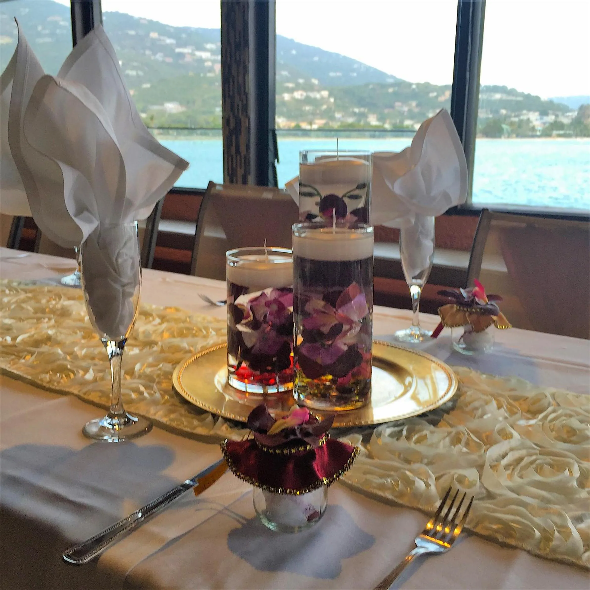 Food and drinks in Lindbergh Bay Hotel