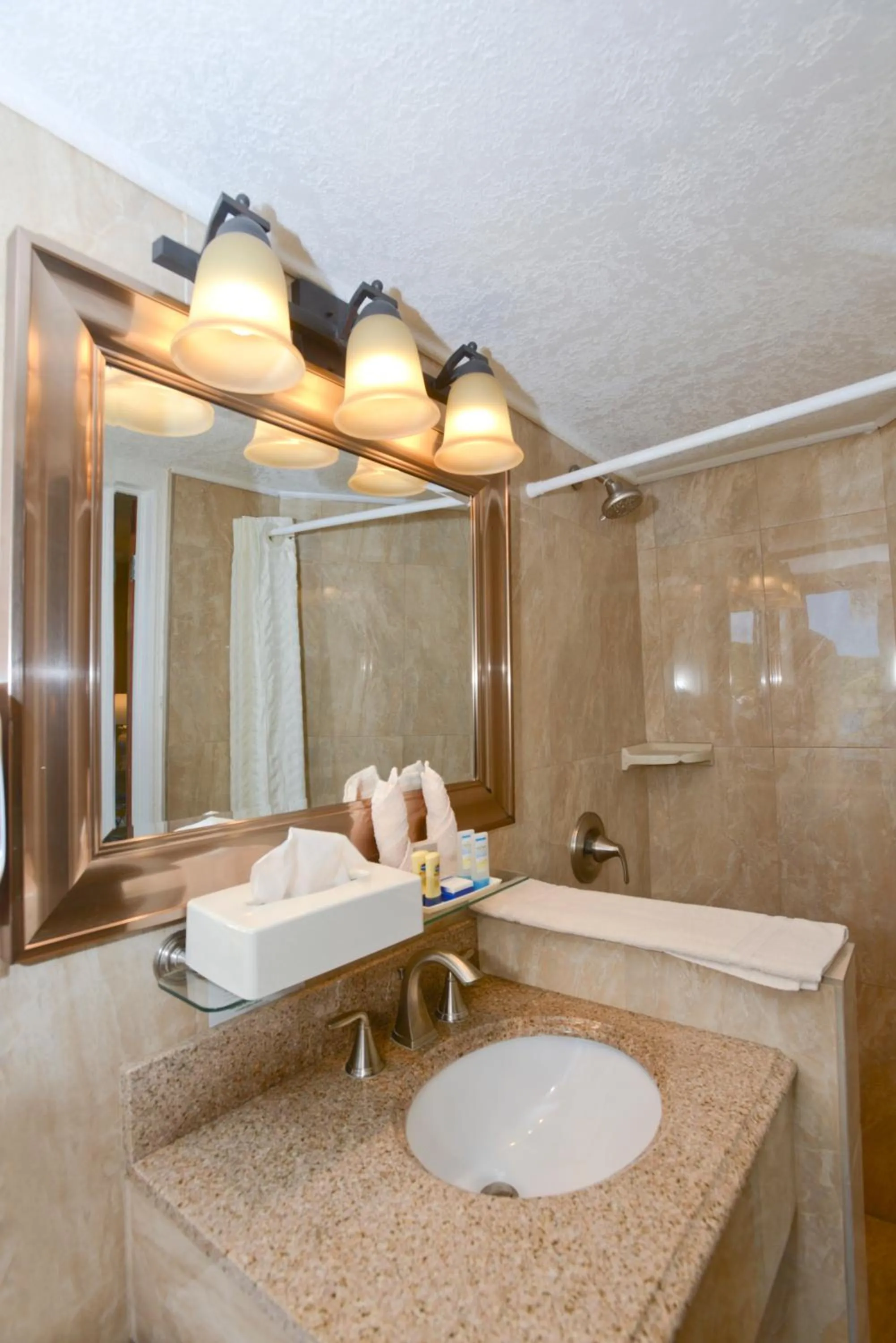 Bathroom in Lindbergh Bay Hotel