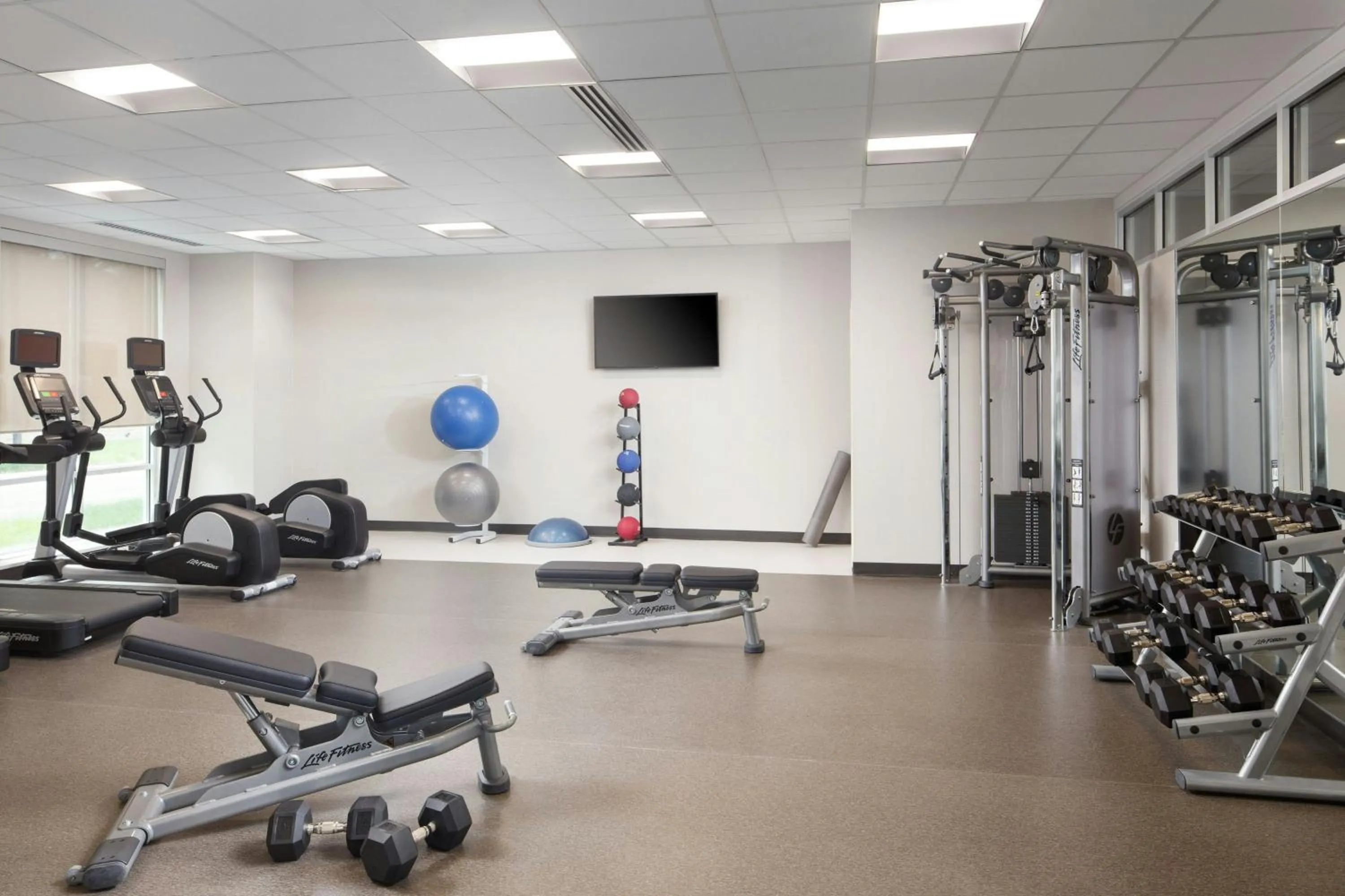 Fitness centre/facilities in Towneplace Suites By Marriott Louisville Northeast