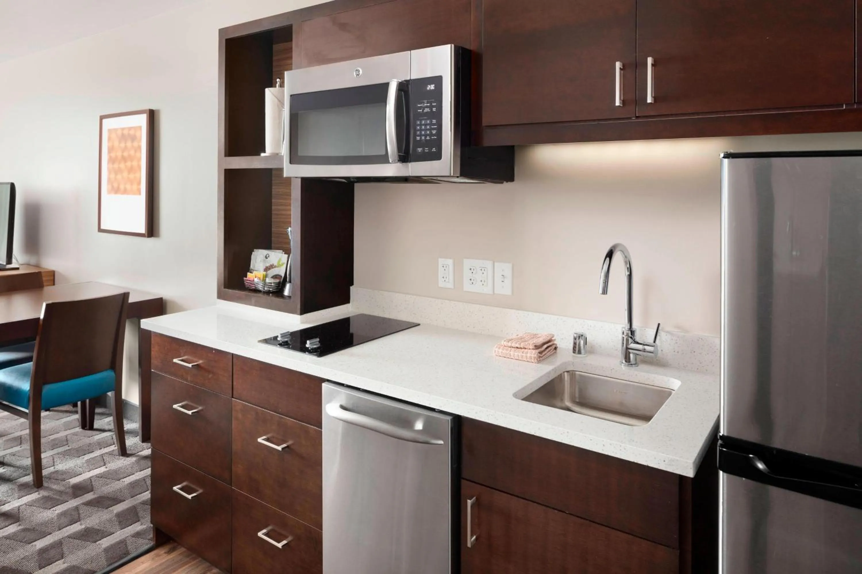 Kitchen or kitchenette in Towneplace Suites By Marriott Louisville Northeast