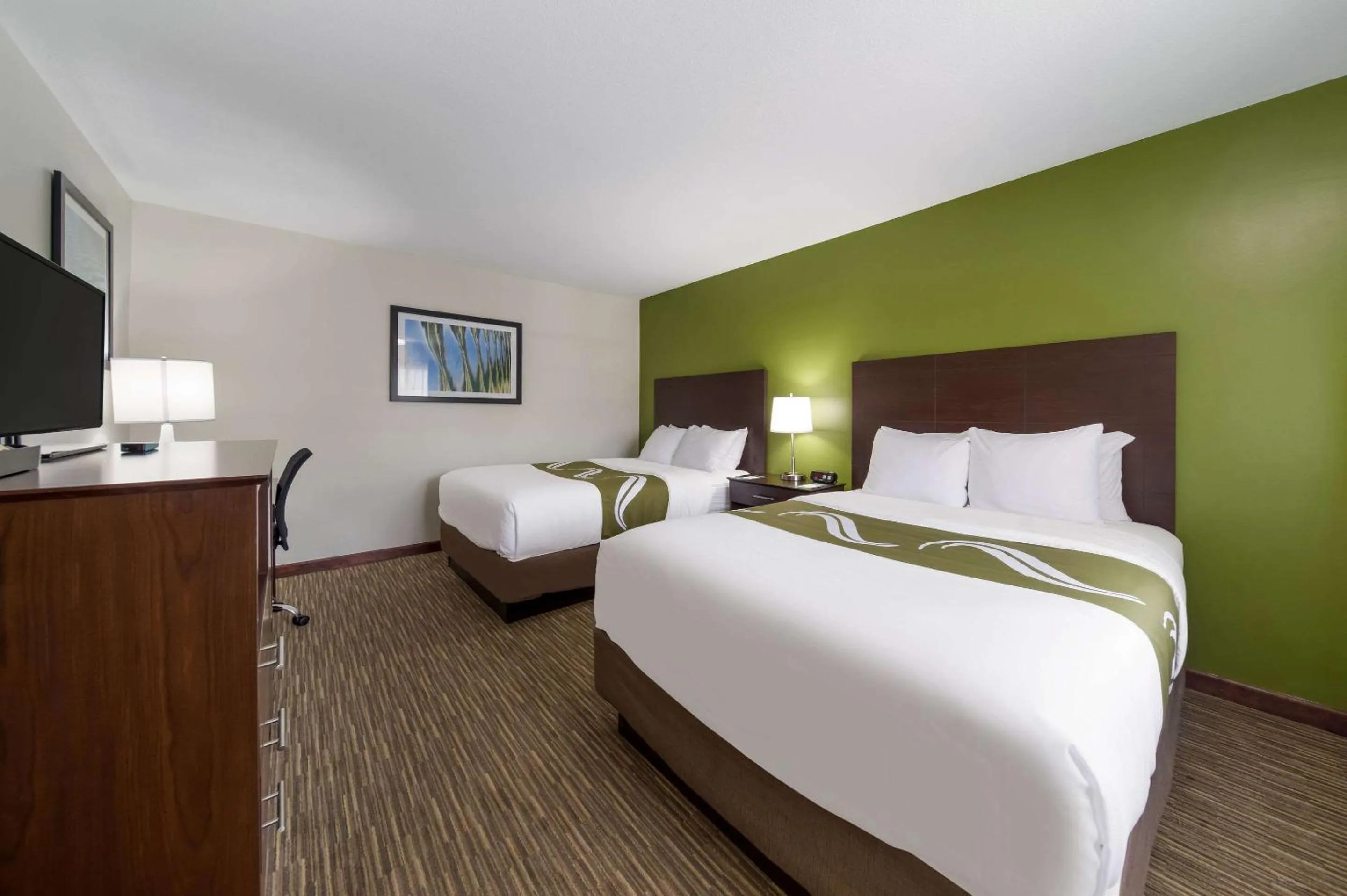 Bedroom, Bed in Quality Inn Great Barrington