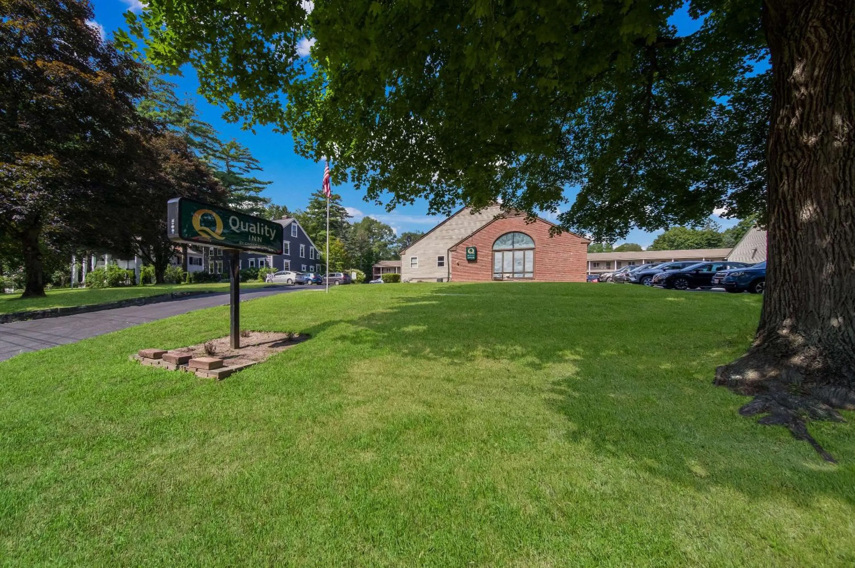 Property building in Quality Inn Great Barrington