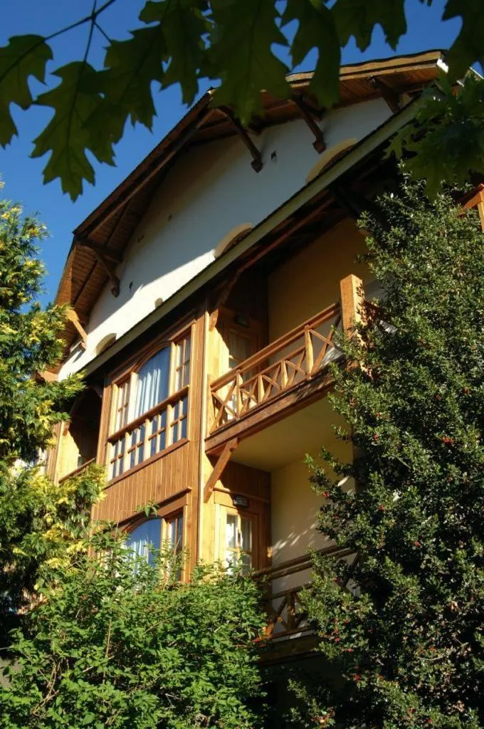 Facade/entrance in Hotel y Cabañas Le Village