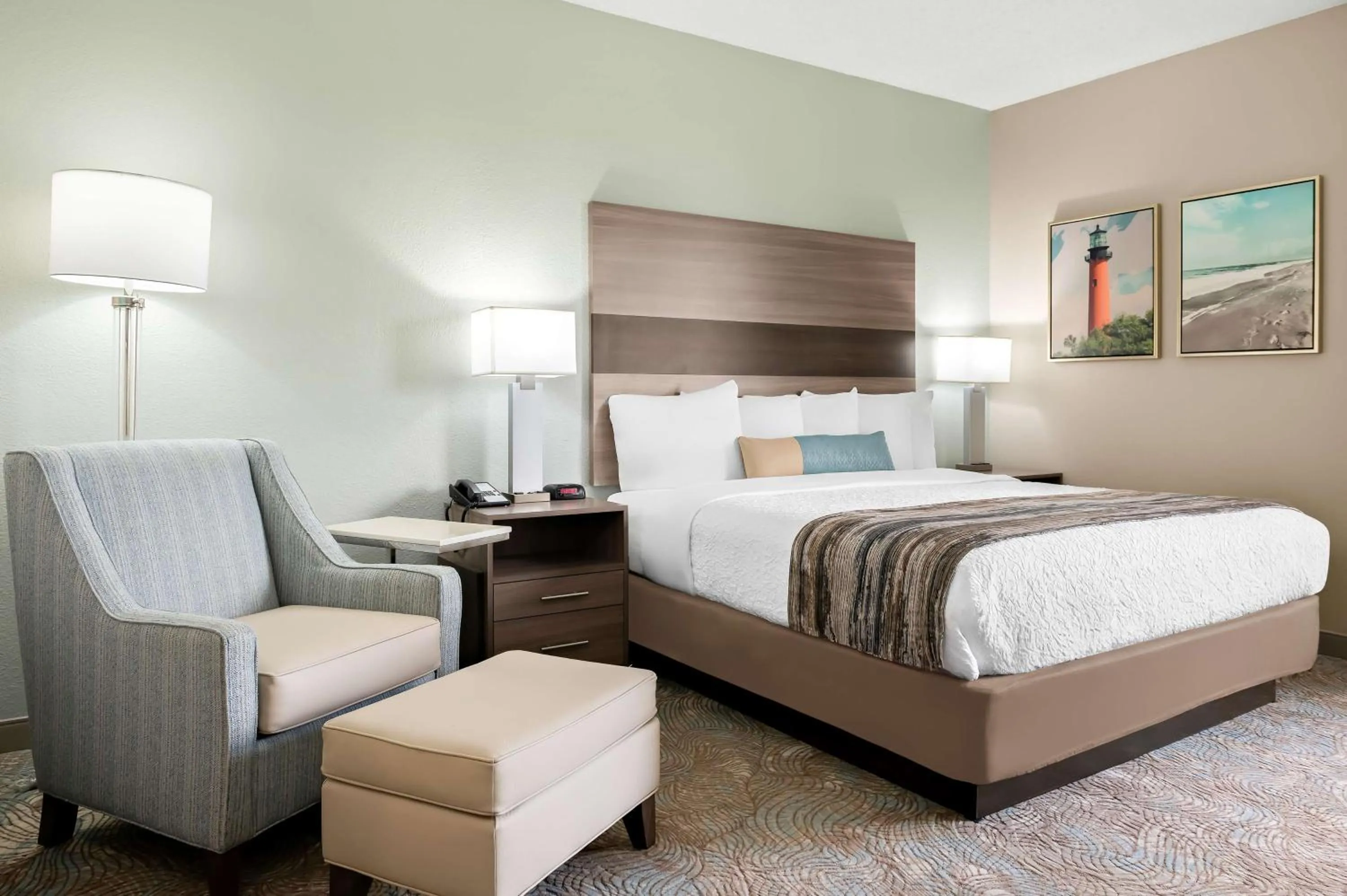 Bedroom, Bed in Best Western Intracoastal Inn