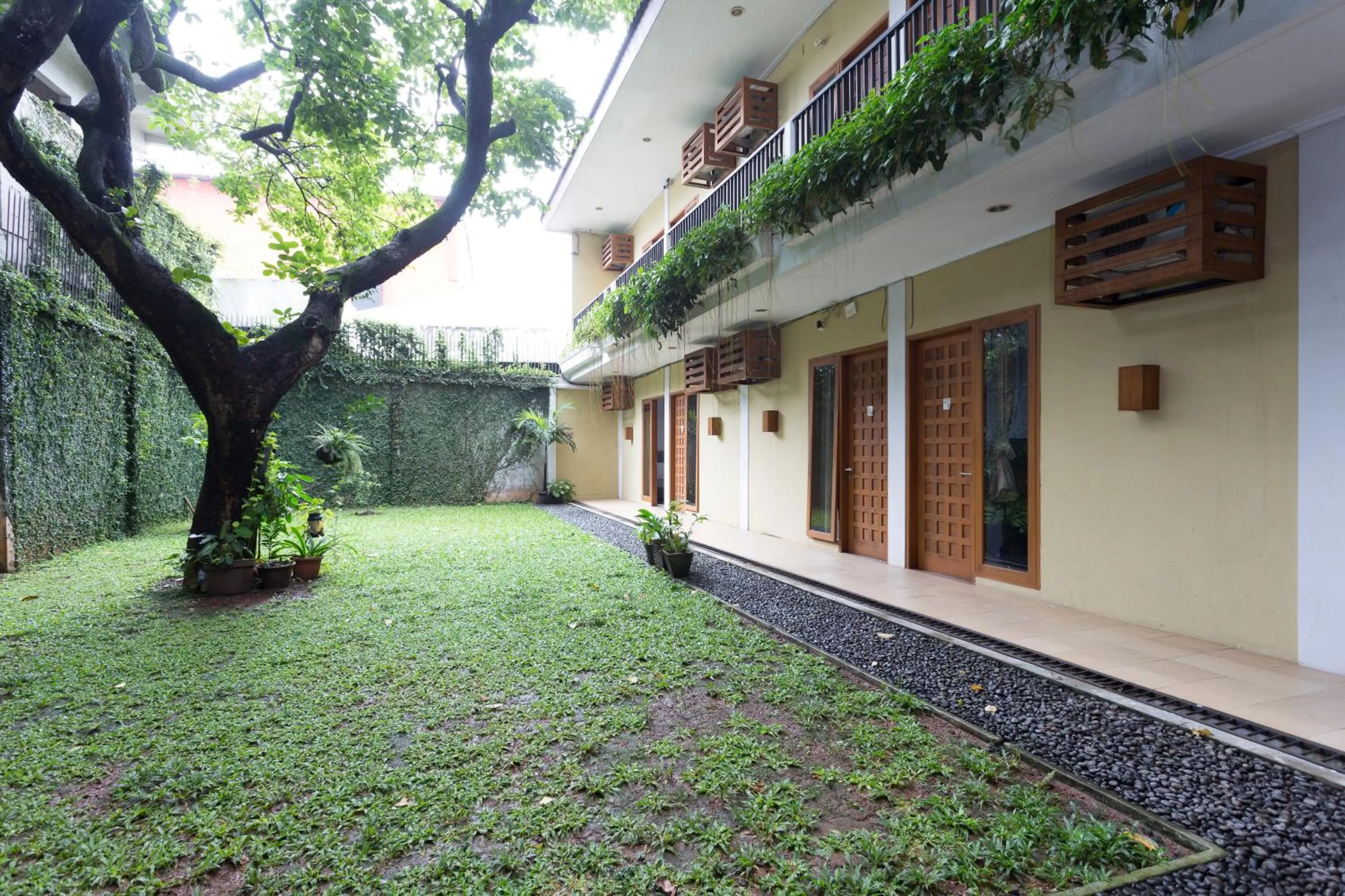 Property building in RedDoorz Plus near Cilandak Town Square 2