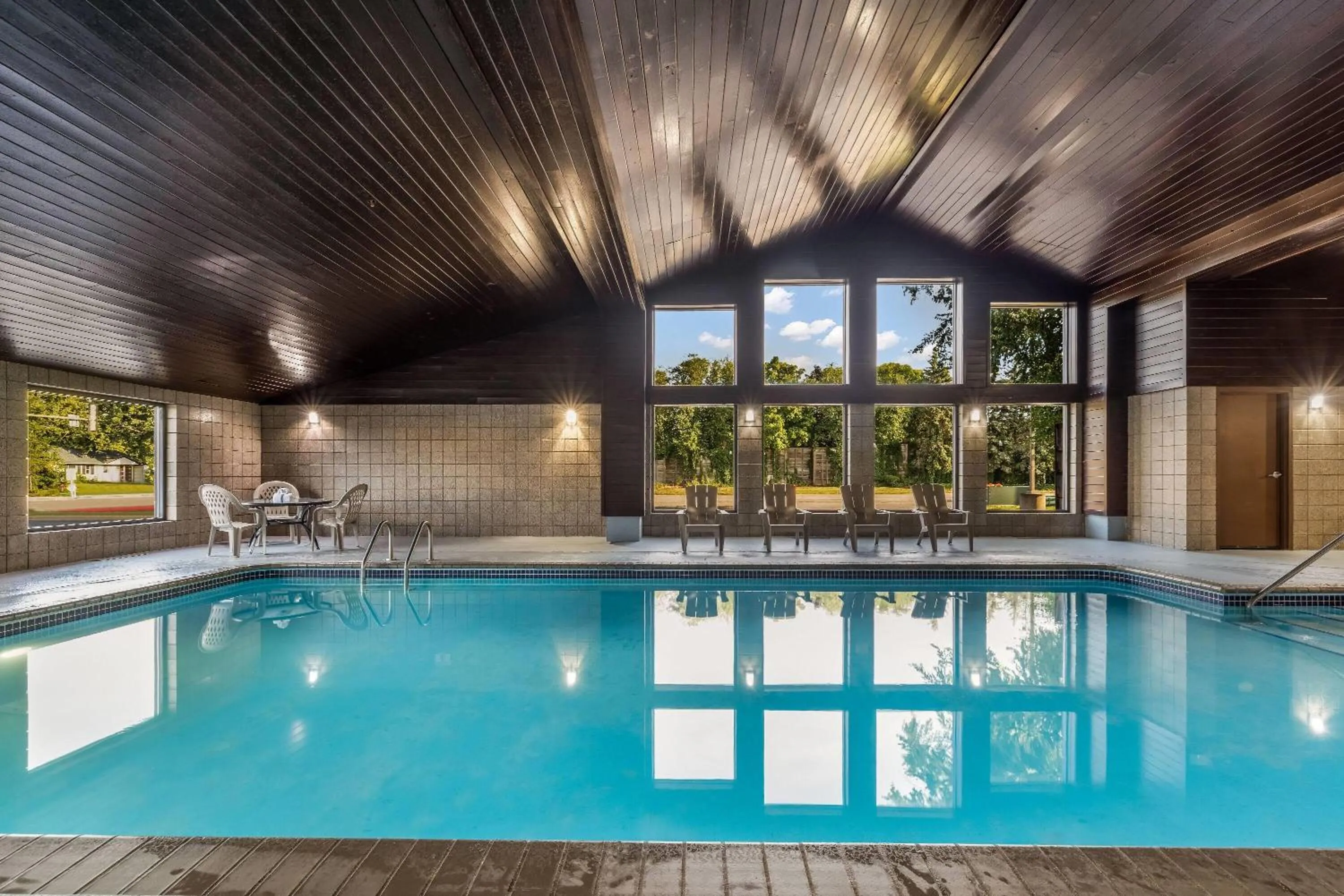 Swimming pool in Baymont by Wyndham Bloomington MSP Airport