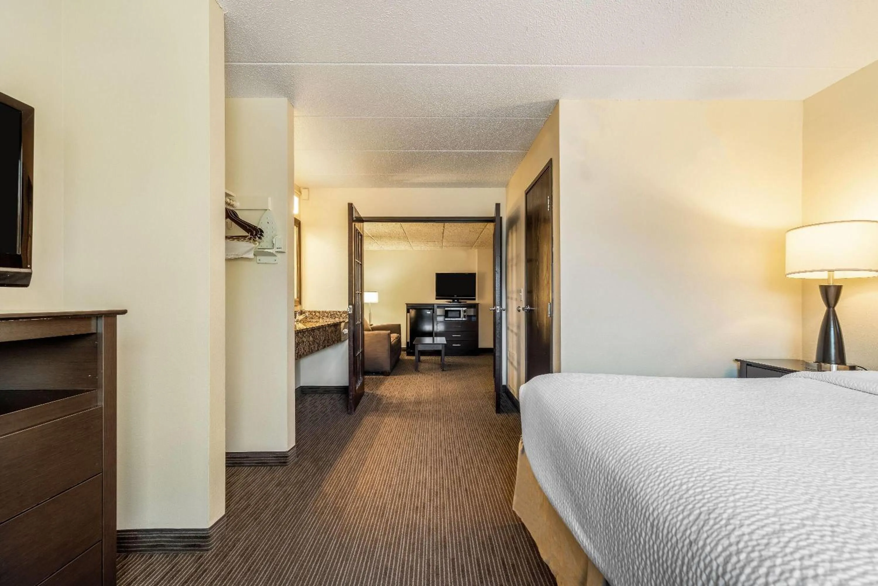 Photo of the whole room, Bed in Baymont by Wyndham Bloomington MSP Airport