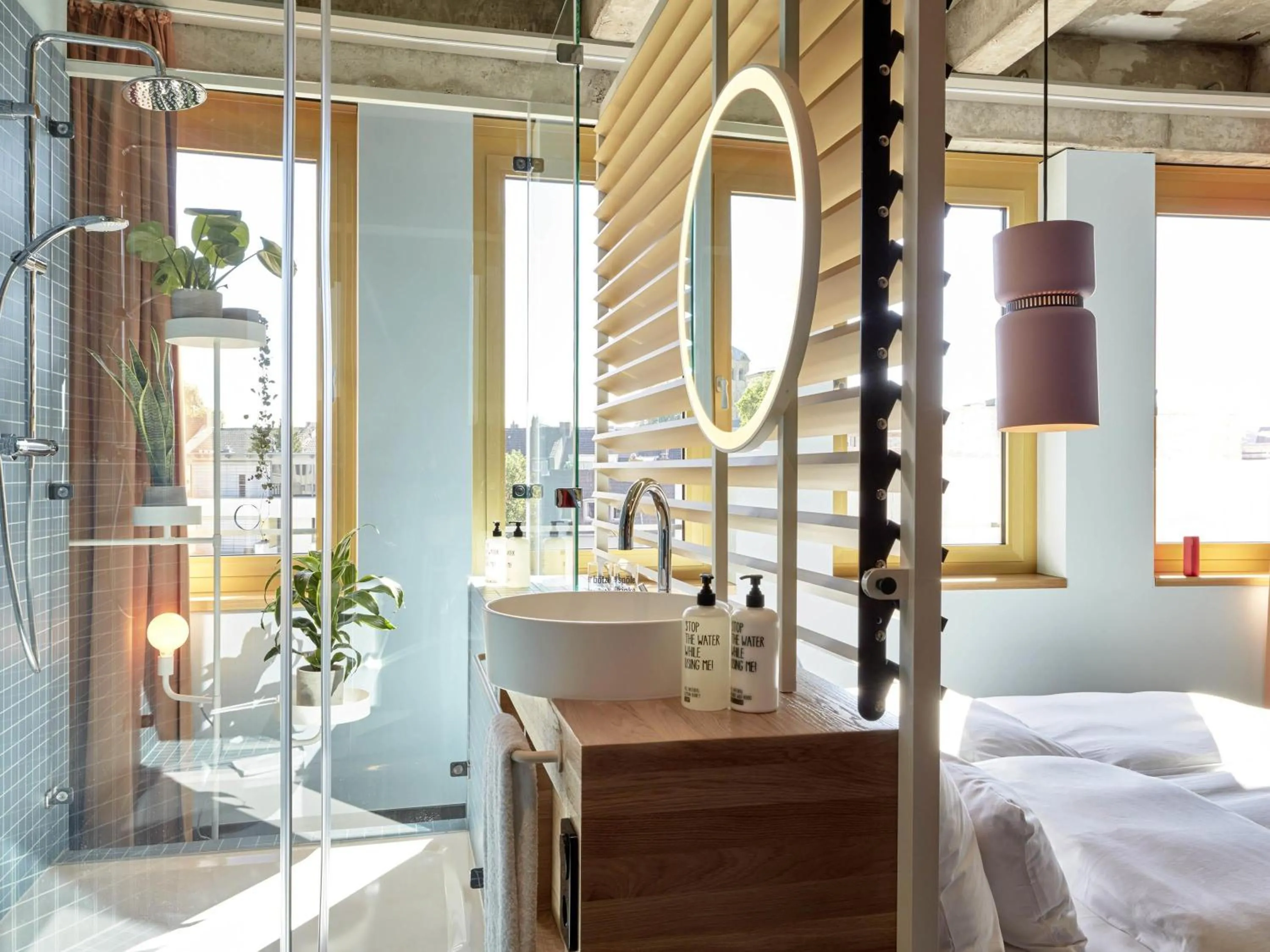 Bedroom, Bed in 25hours Hotel The Circle