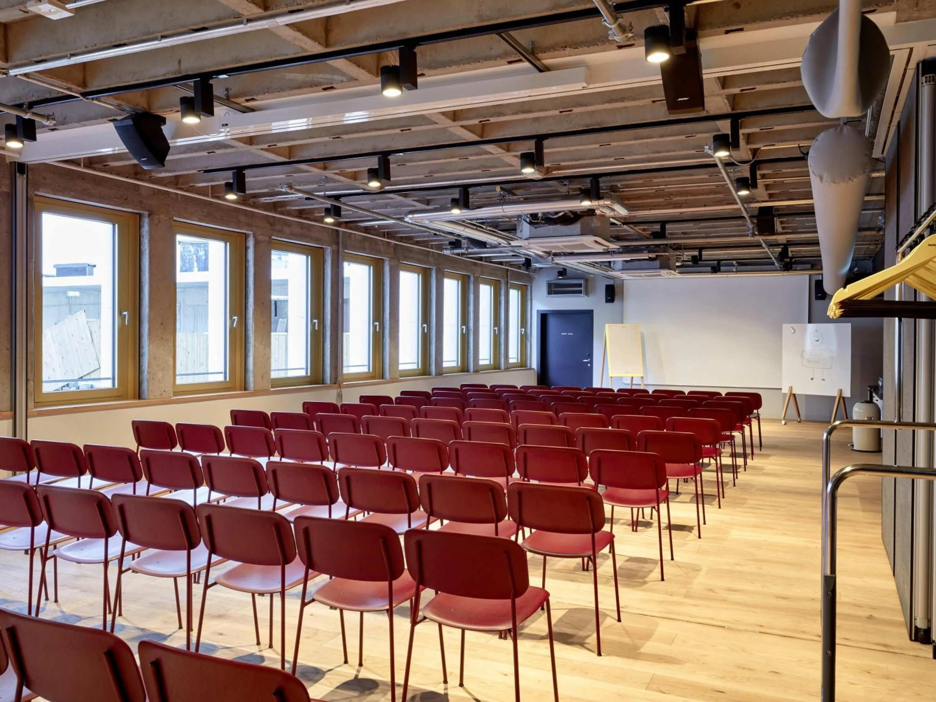 Meeting/conference room in 25hours Hotel The Circle