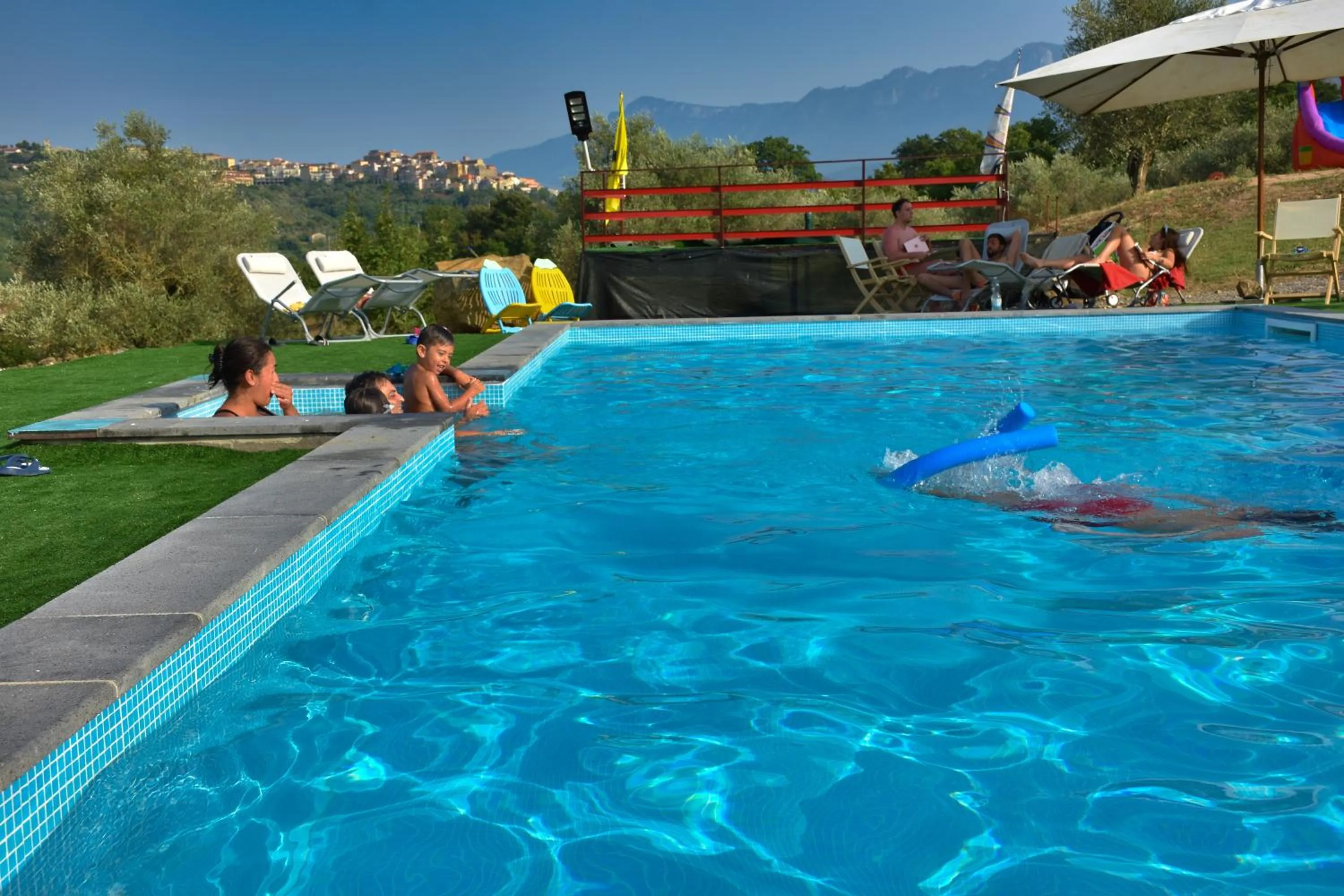 Swimming pool in Agriturismo B&B Il Rifugio di Nino