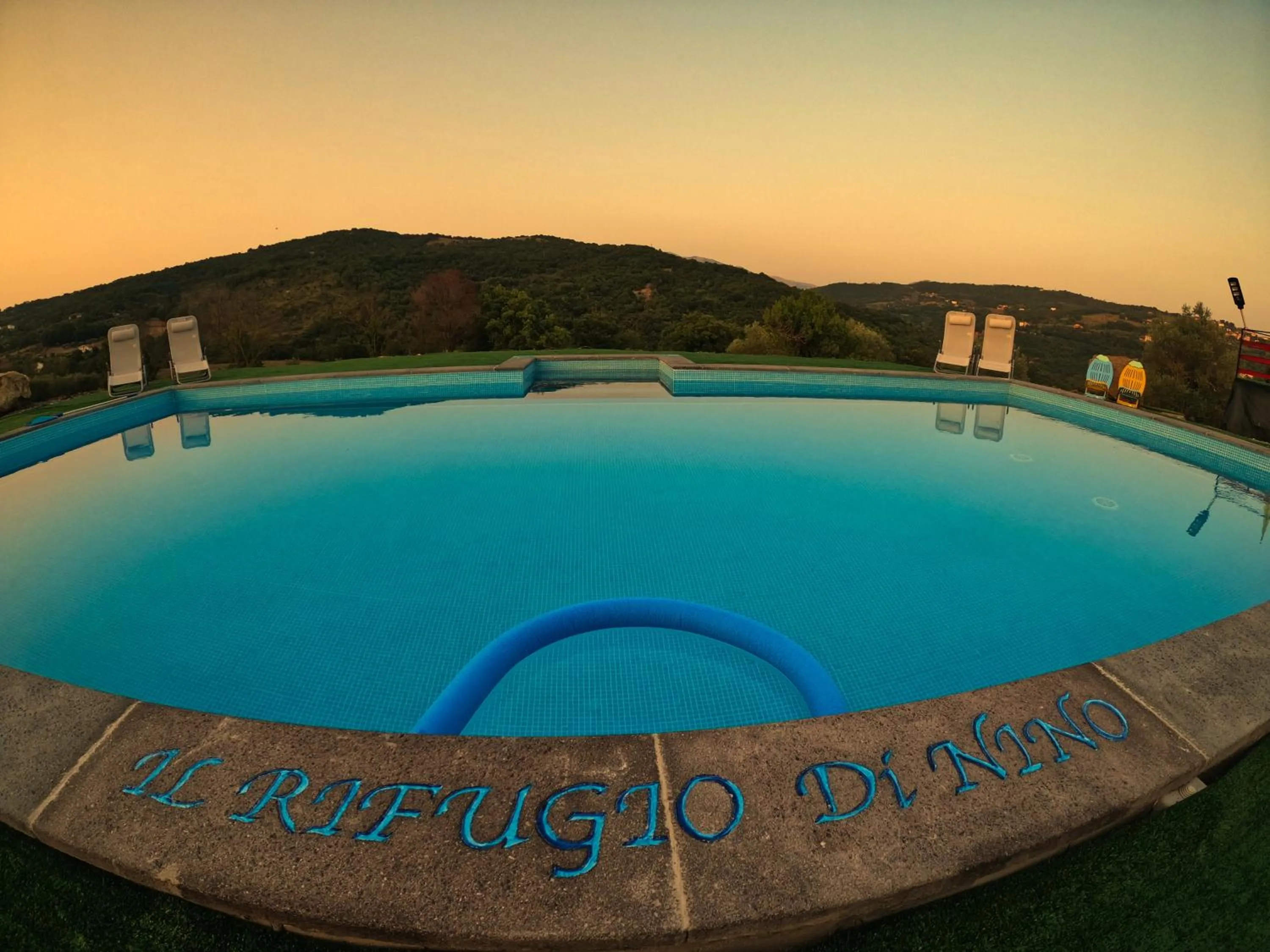 Swimming pool in Agriturismo B&B Il Rifugio di Nino