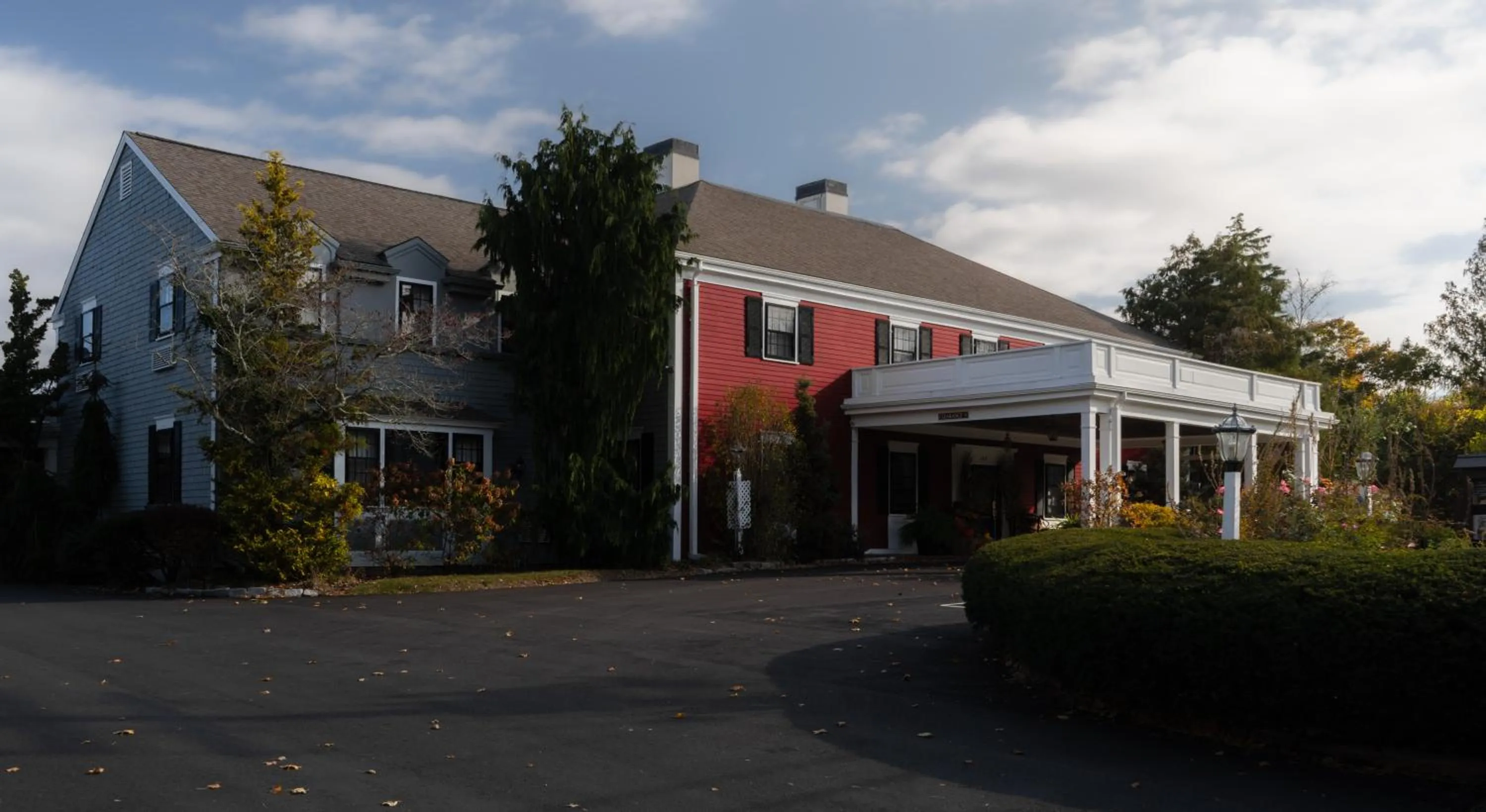 Property building in Dan'l Webster Inn and Spa