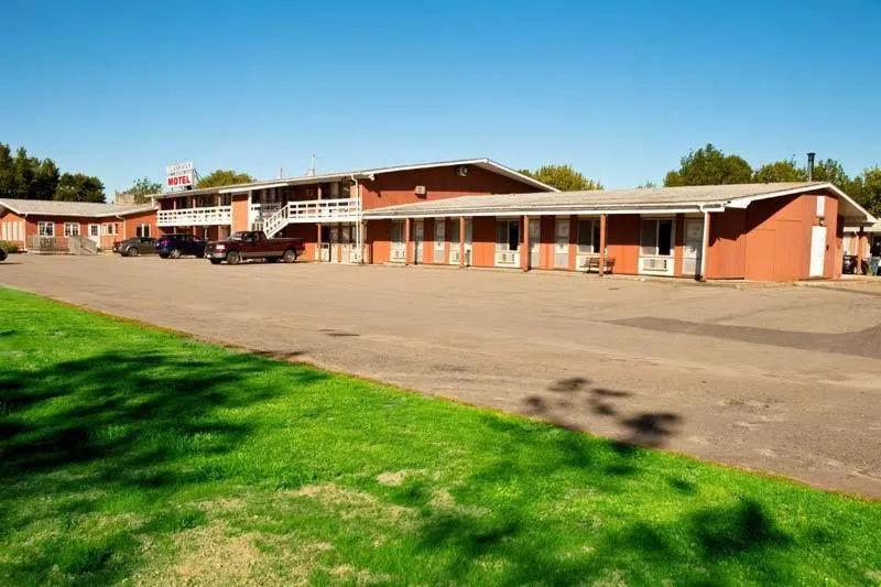 Property logo or sign in Clansman Motel