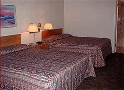 Bed in Clansman Motel