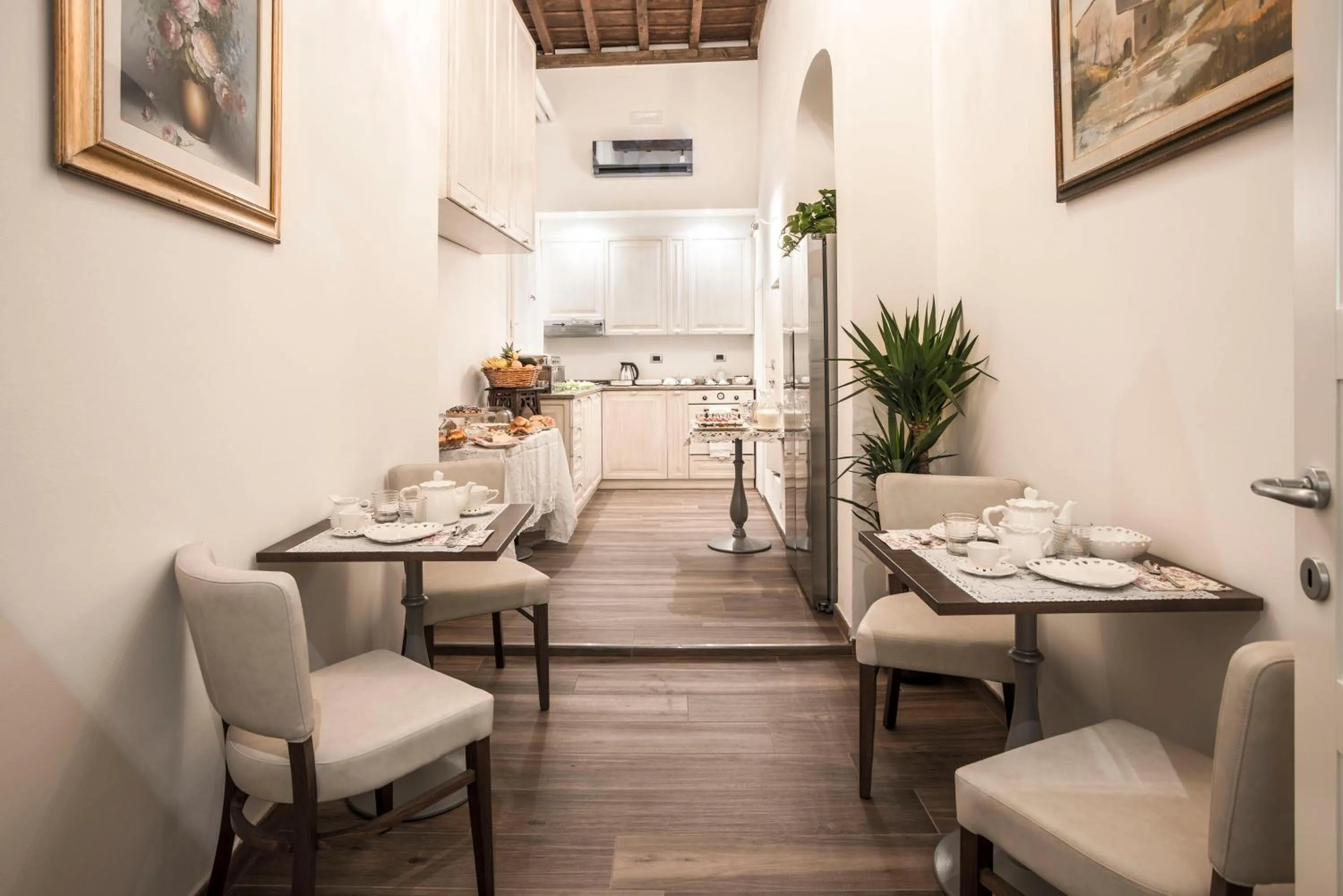 Buffet breakfast in Residenza Delle Arti