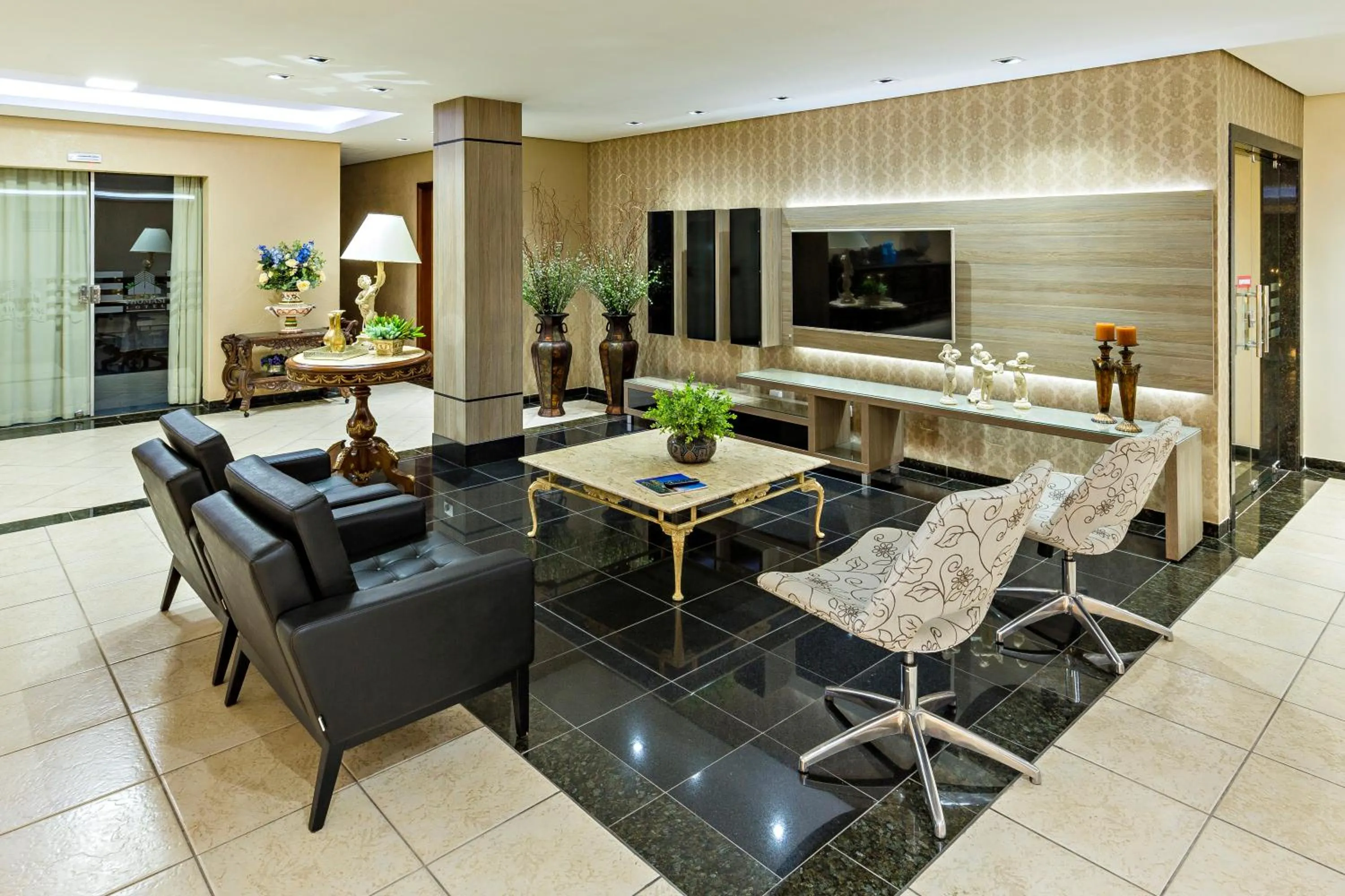 Living room in Hotel Thomasi Express - Londrina