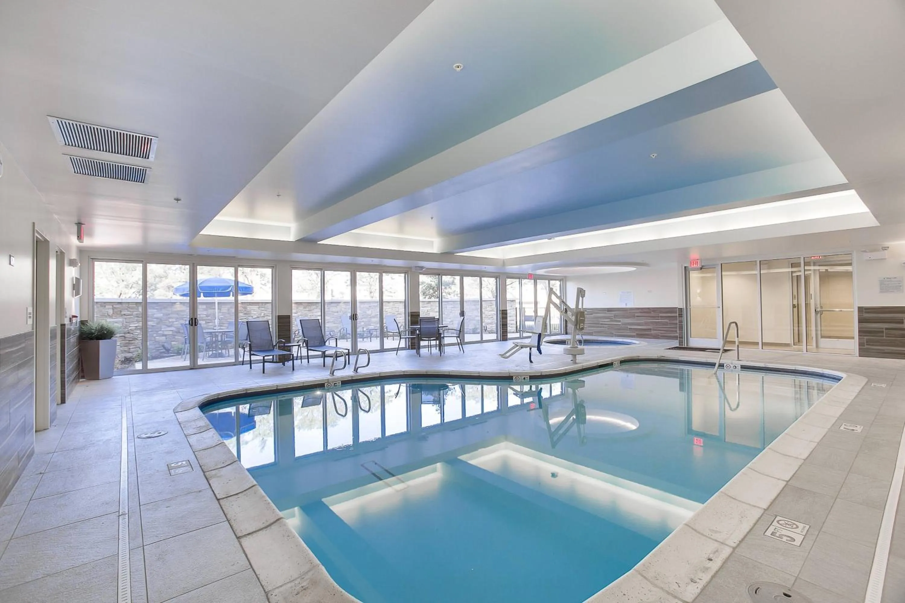 Swimming pool in Fairfield Inn & Suites By Marriott Wichita East
