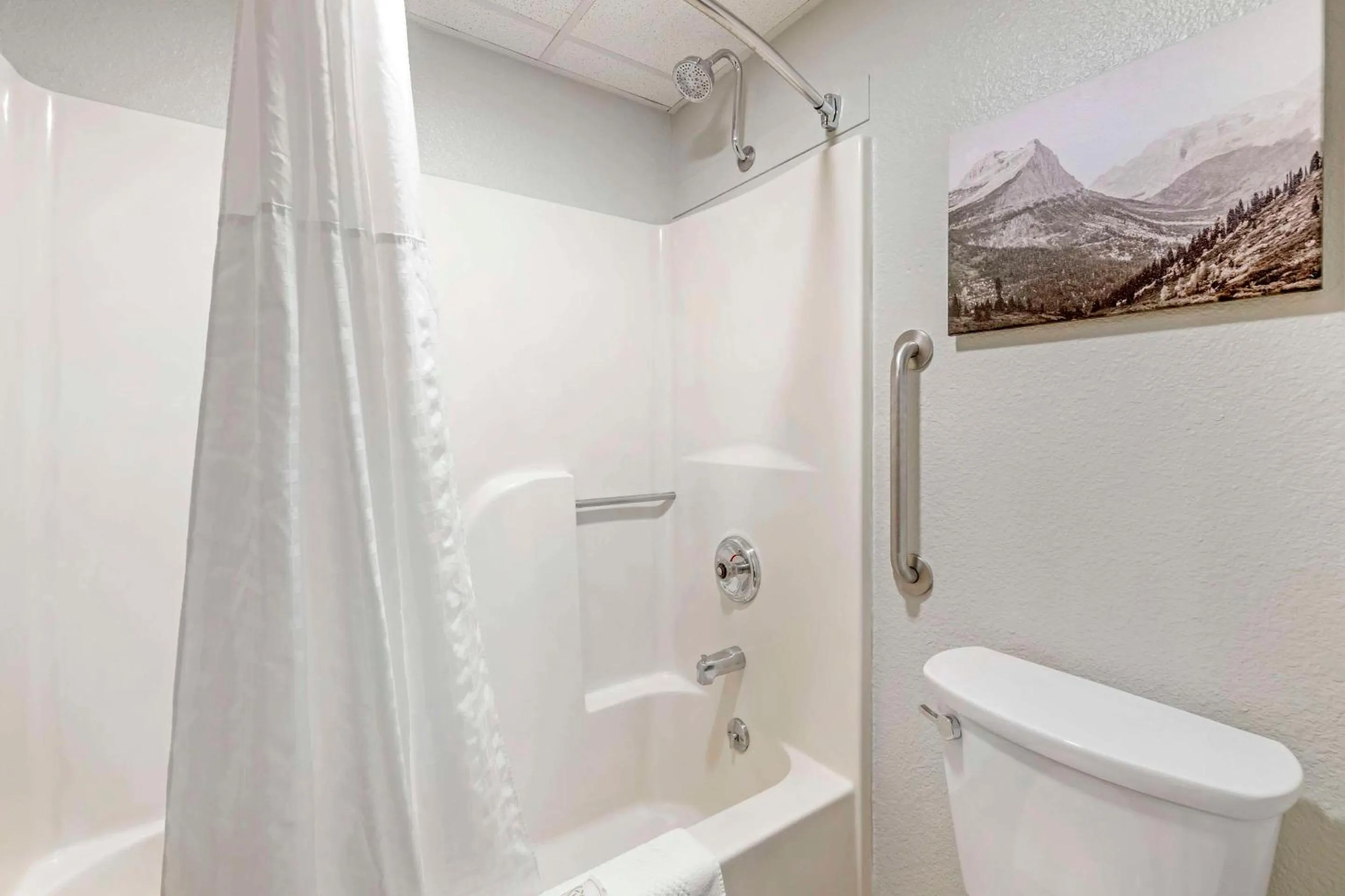 Bedroom in Quality Inn Hamilton Bitterroot Valley