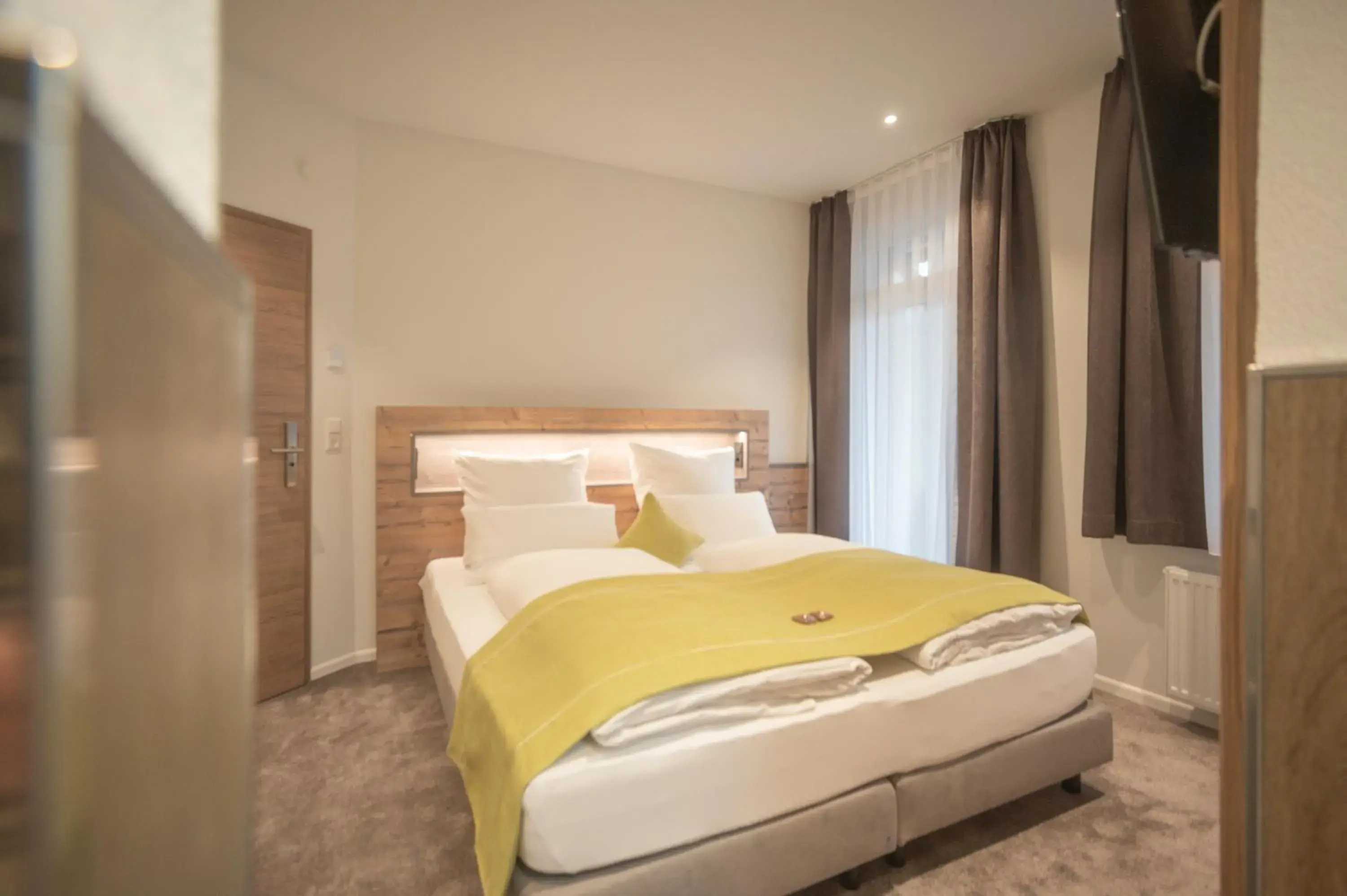 Double Room with Balcony - single occupancy in Hotel dasZimmermann Double Room with Balcony - single occupancy in Hotel dasZimmermann