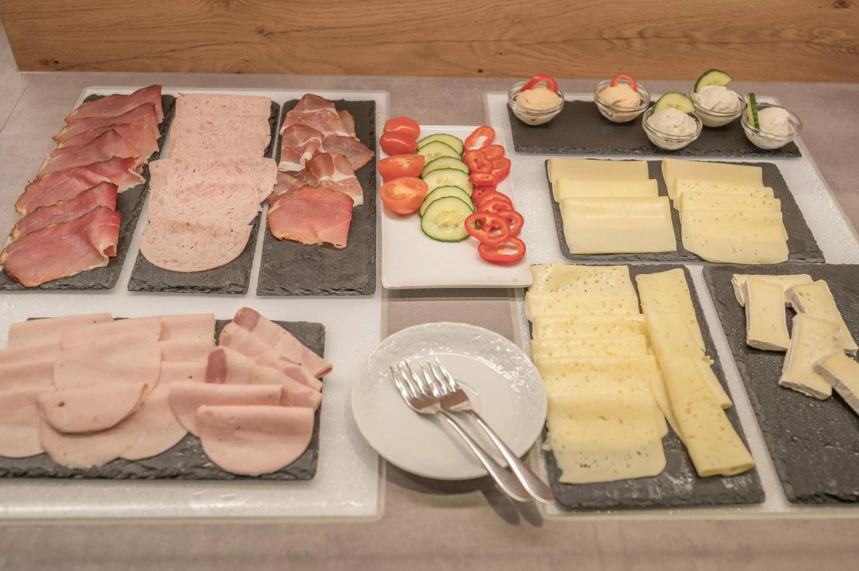 Buffet breakfast in Hotel dasZimmermann