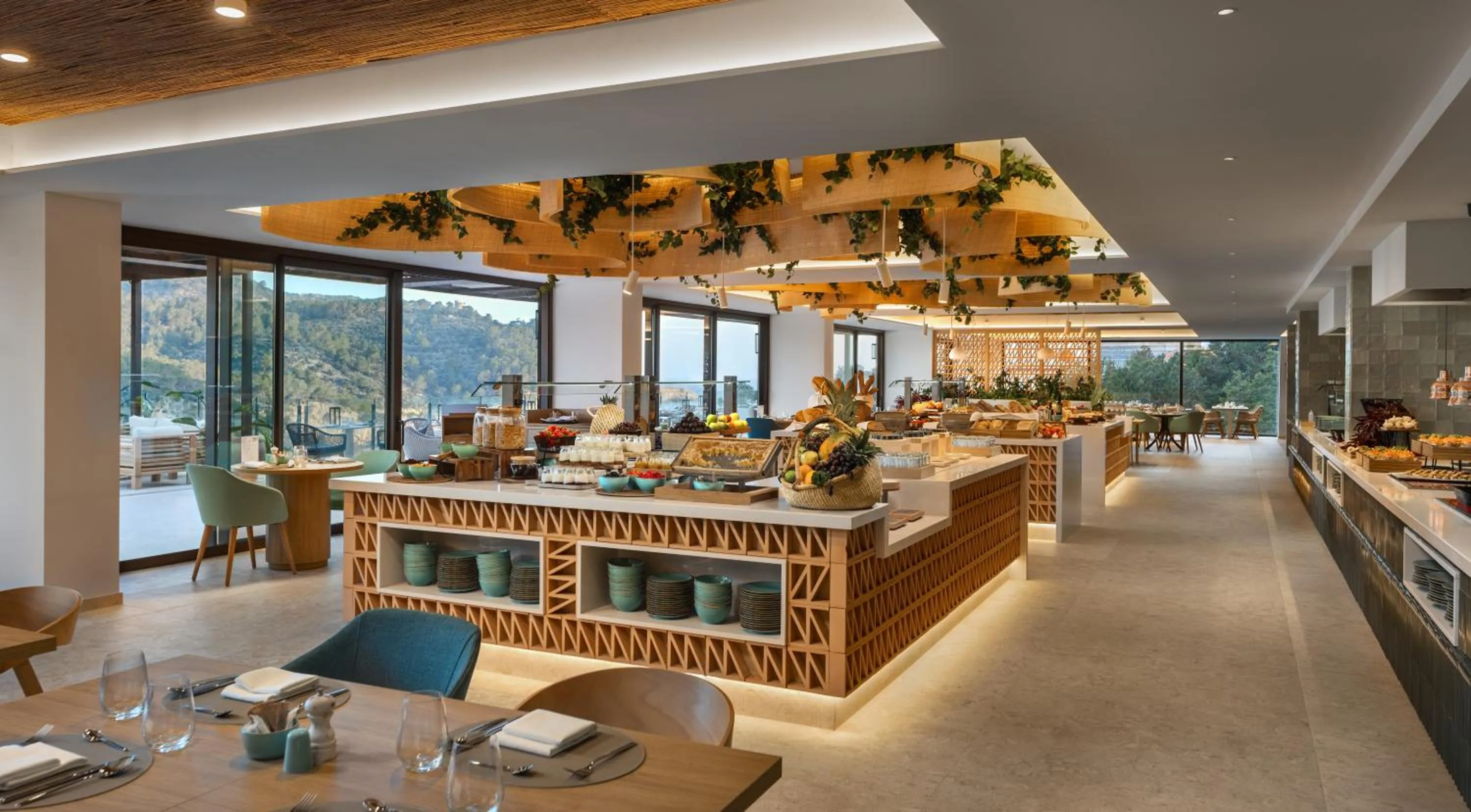 Restaurant/places to eat in Cala San Miguel Ibiza Resort, Adults only, Curio Collection by Hilton