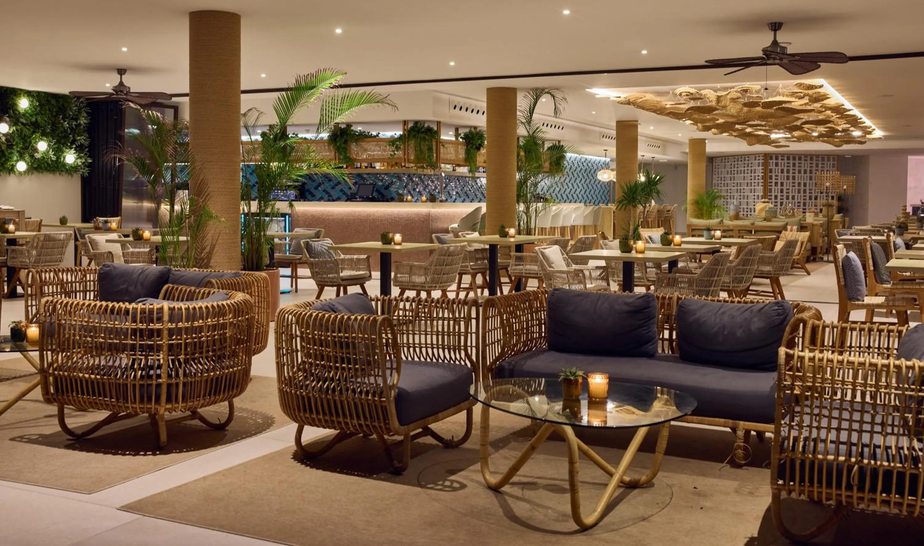 Restaurant/places to eat in Cala San Miguel Ibiza Resort, Adults only, Curio Collection by Hilton