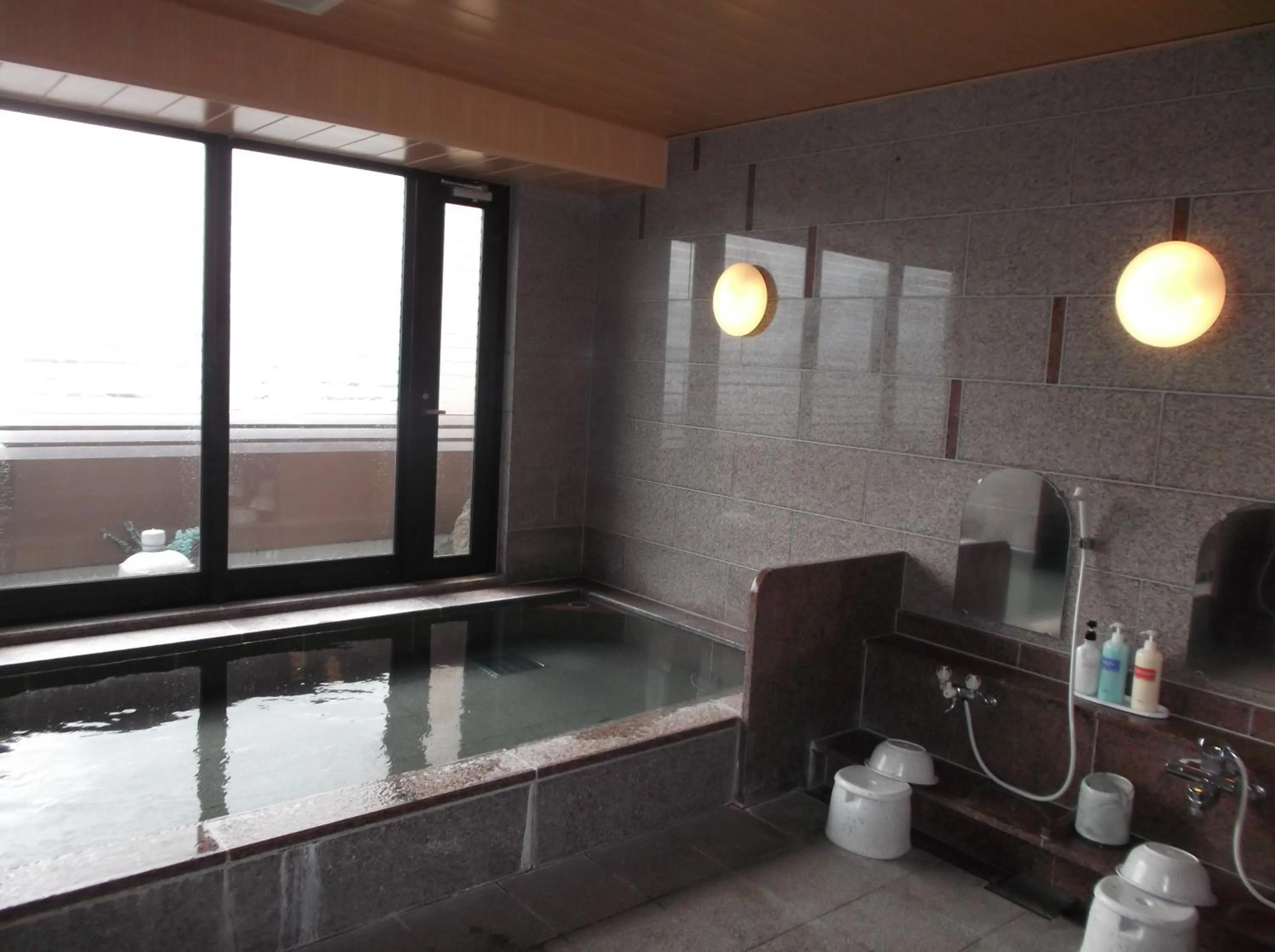 Spa and wellness centre/facilities in Hotel Route-Inn Hirosaki Ekimae