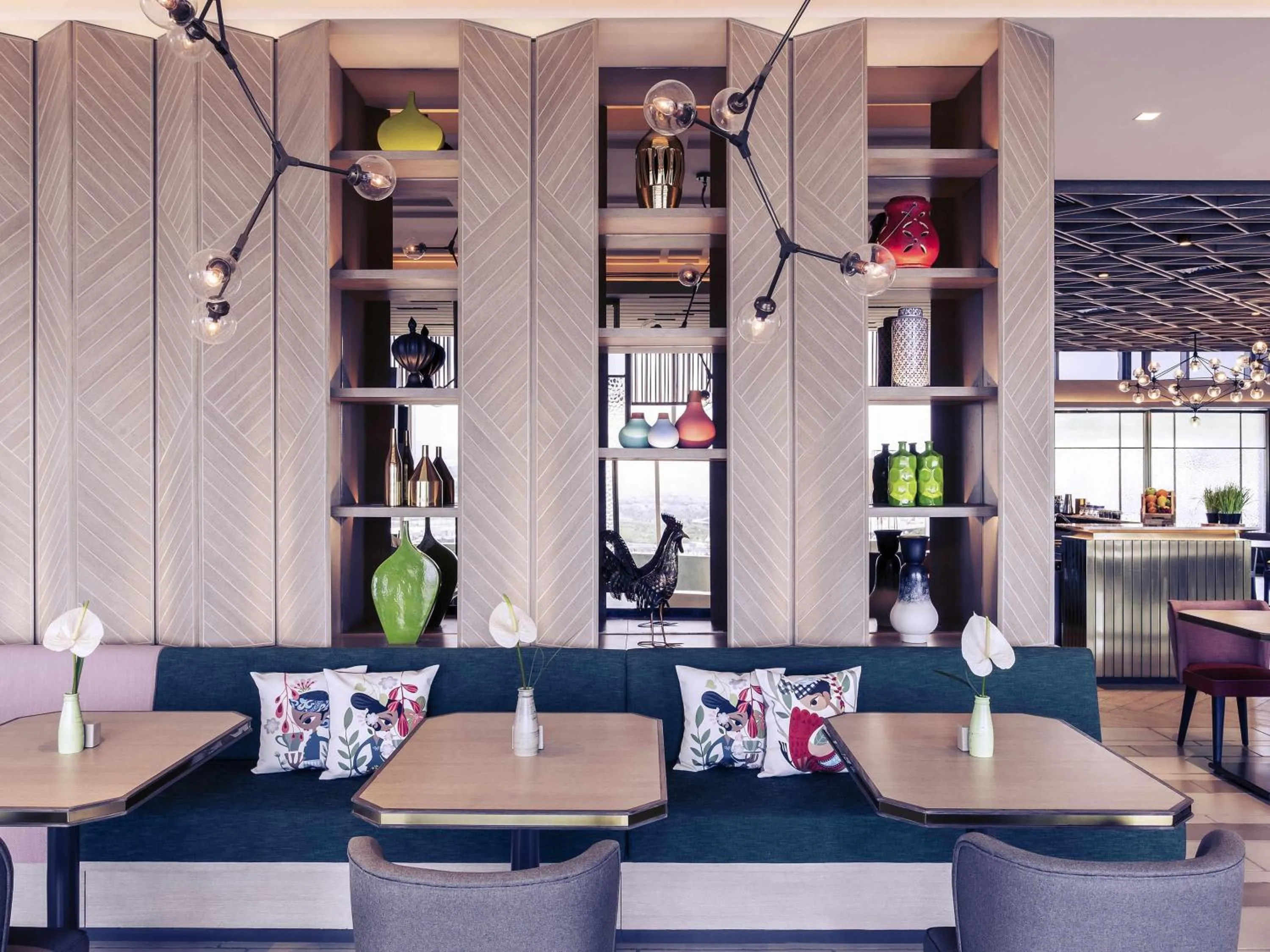 Restaurant/places to eat in Mercure Jakarta Pantai Indah Kapuk