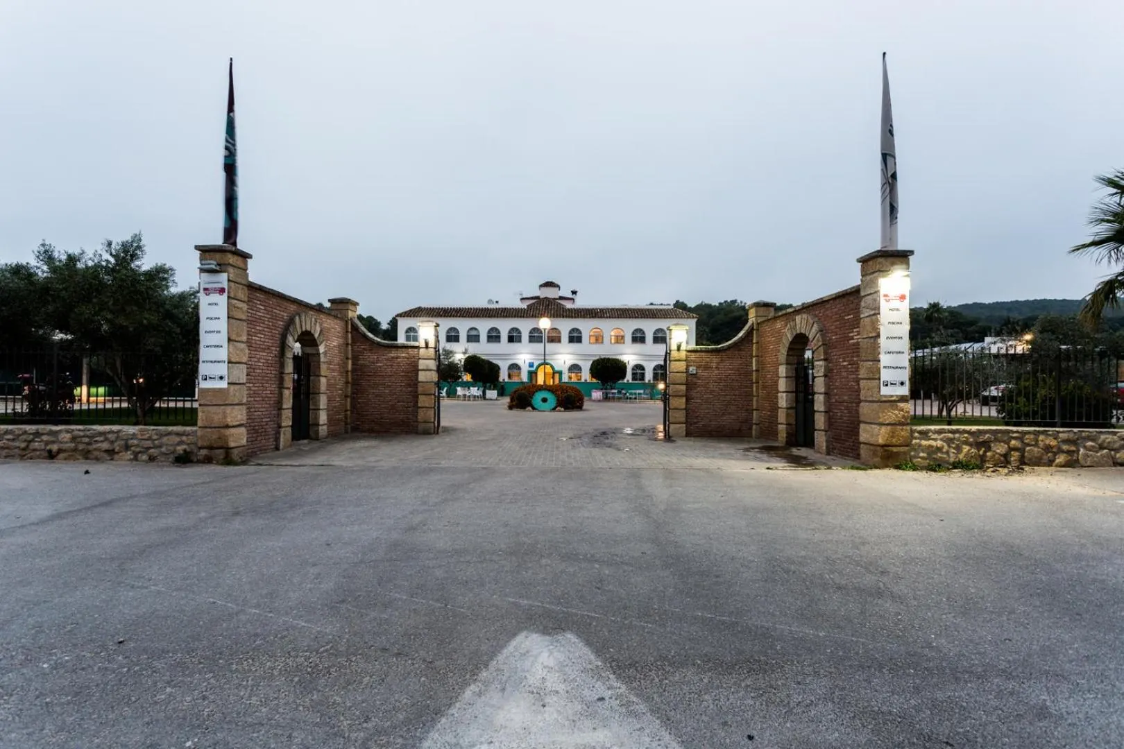 Facade/entrance in Hotel Nómadas