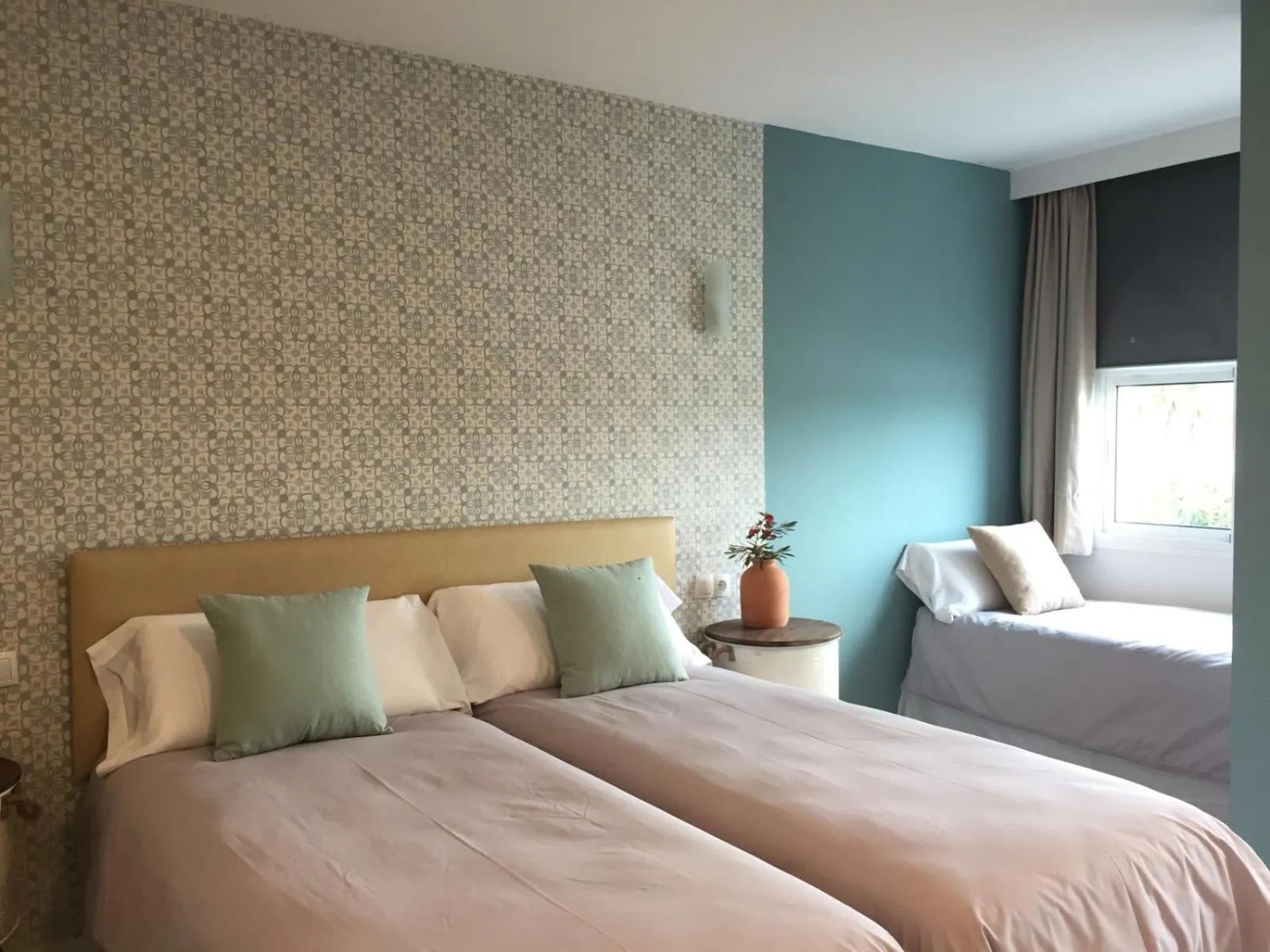 Photo of the whole room, Bed in Hotel Nómadas