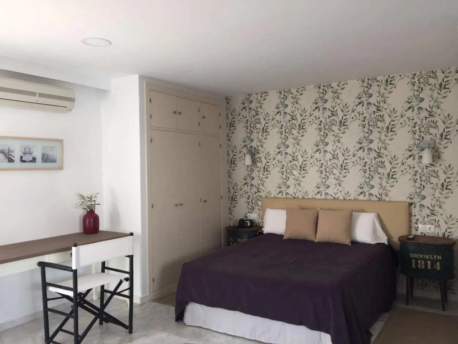 Photo of the whole room, Bed in Hotel Nómadas