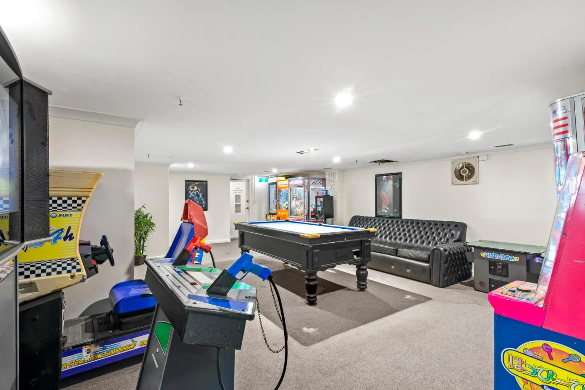 Game Room in Beachcomber Resort - Official
