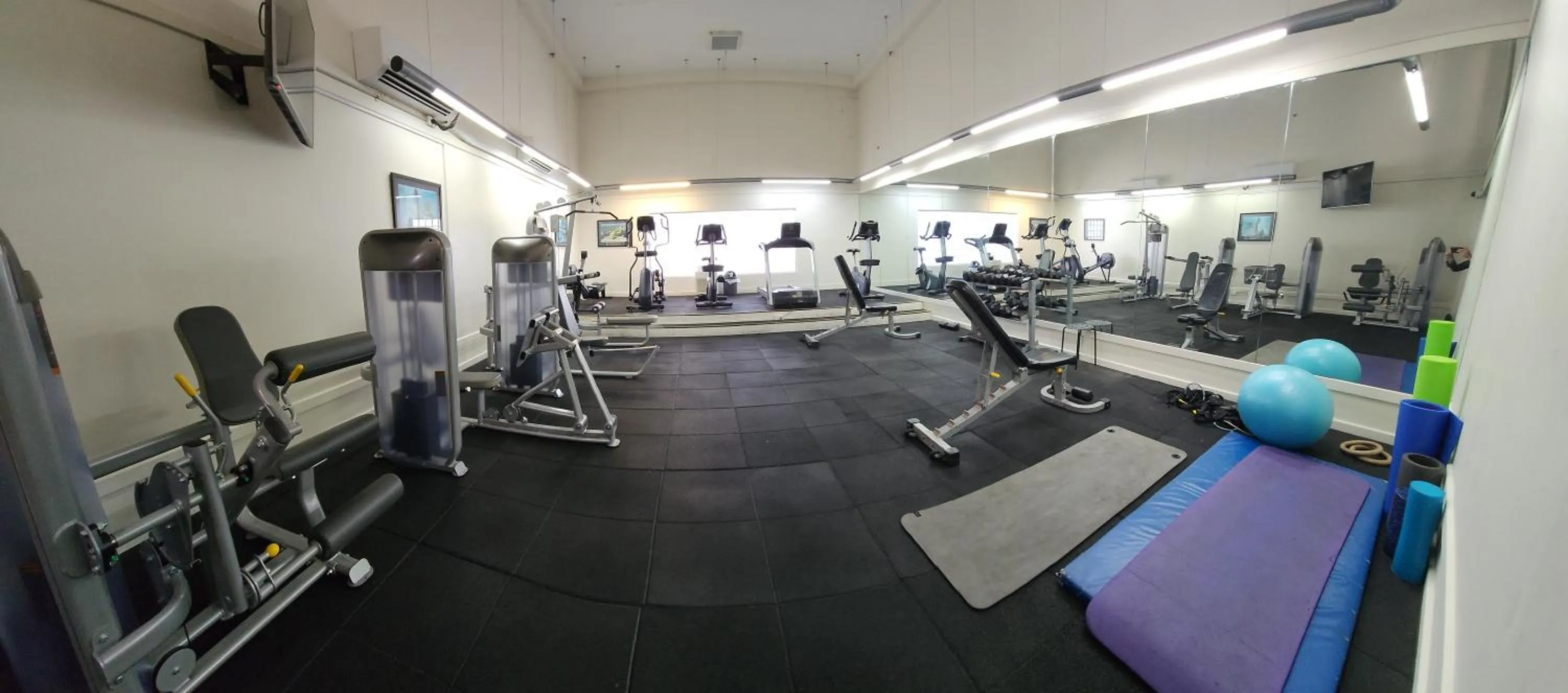 Fitness centre/facilities in Beachcomber Resort - Official