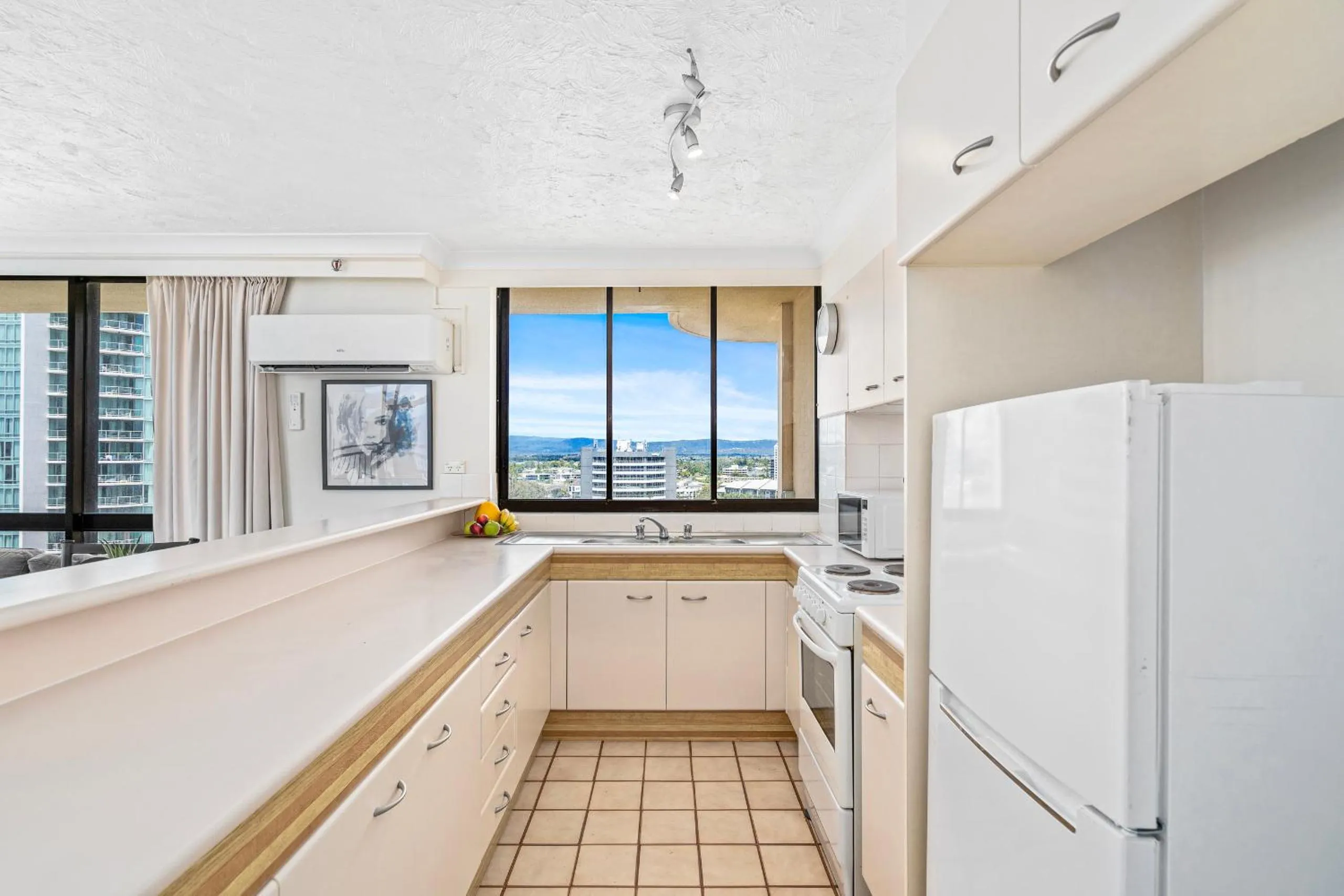 Kitchen or kitchenette in Beachcomber Resort - Official