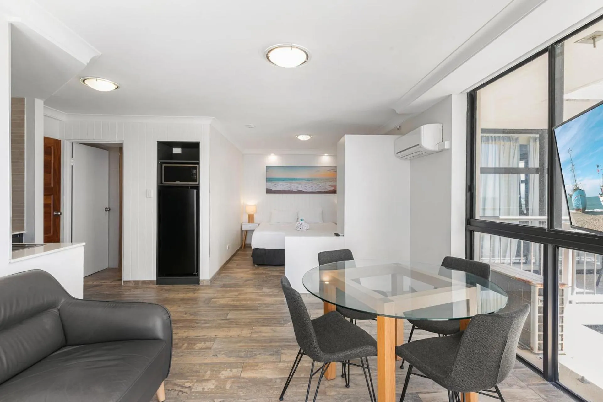 Living room in Beachcomber Resort - Official