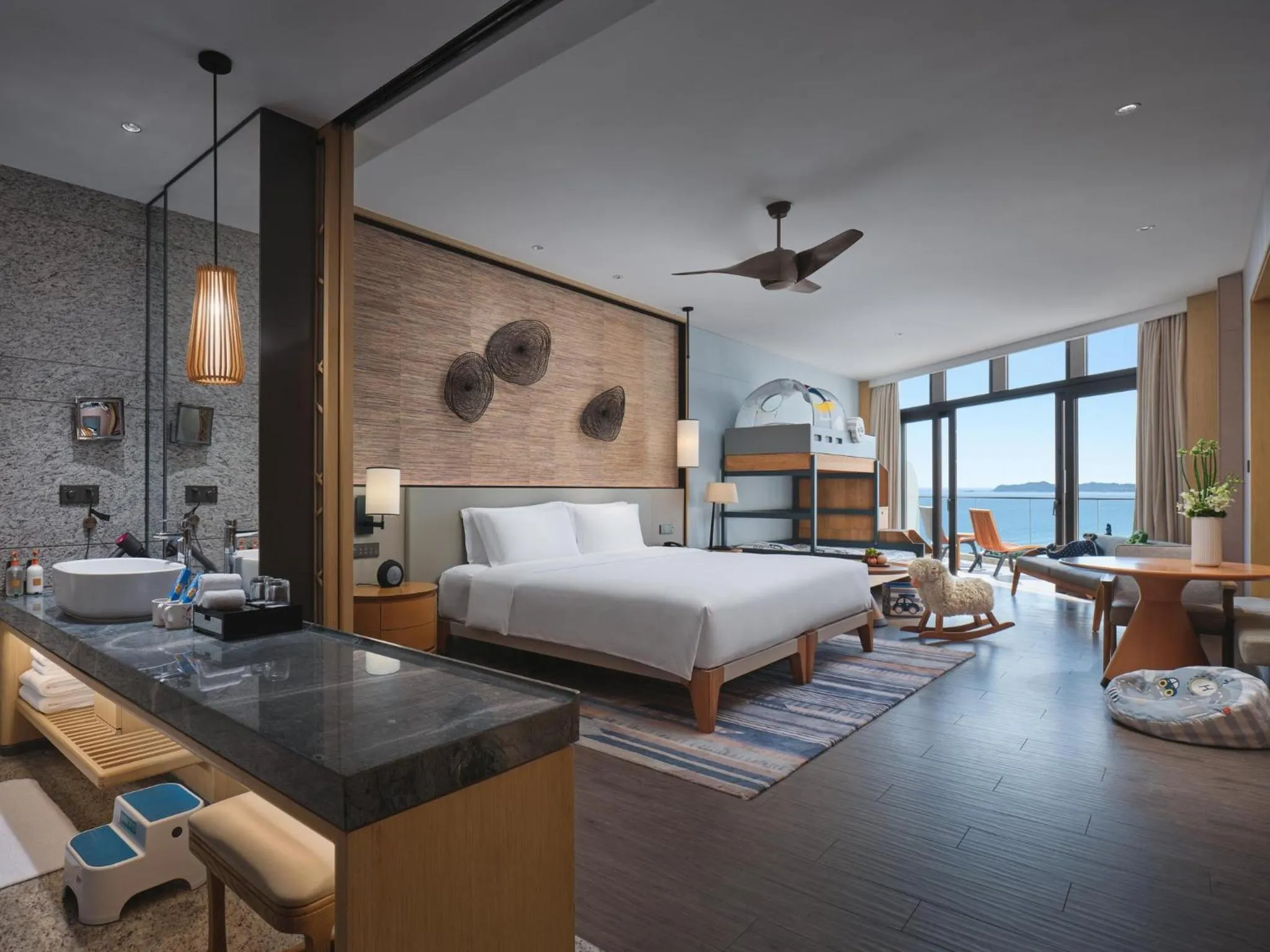 Photo of the whole room, Bed in Crowne Plaza Sanya Haitang Bay Resort by IHG