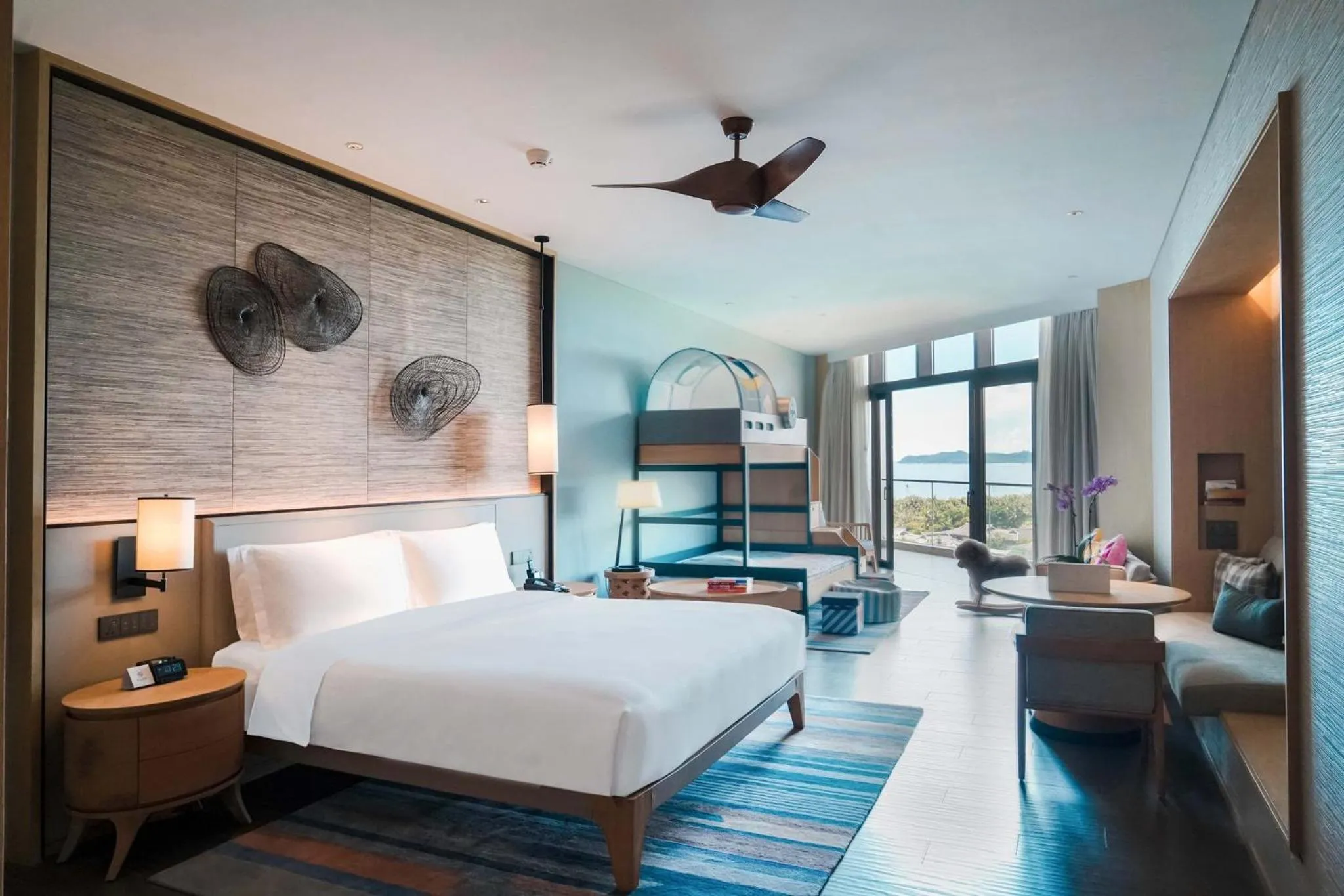 Photo of the whole room, Bed in Crowne Plaza Sanya Haitang Bay Resort by IHG