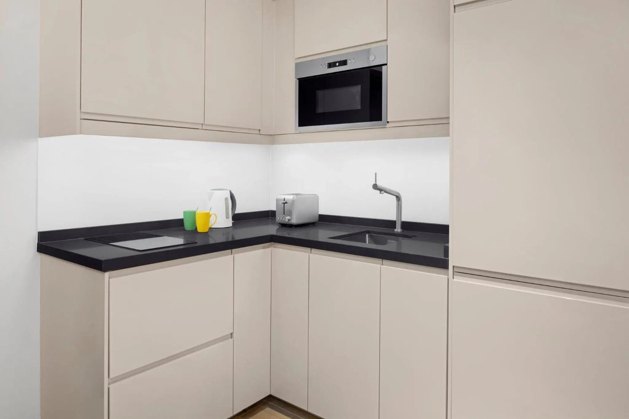 Photo of the whole room in Holiday Inn & Suites - Dubai Festival City by IHG