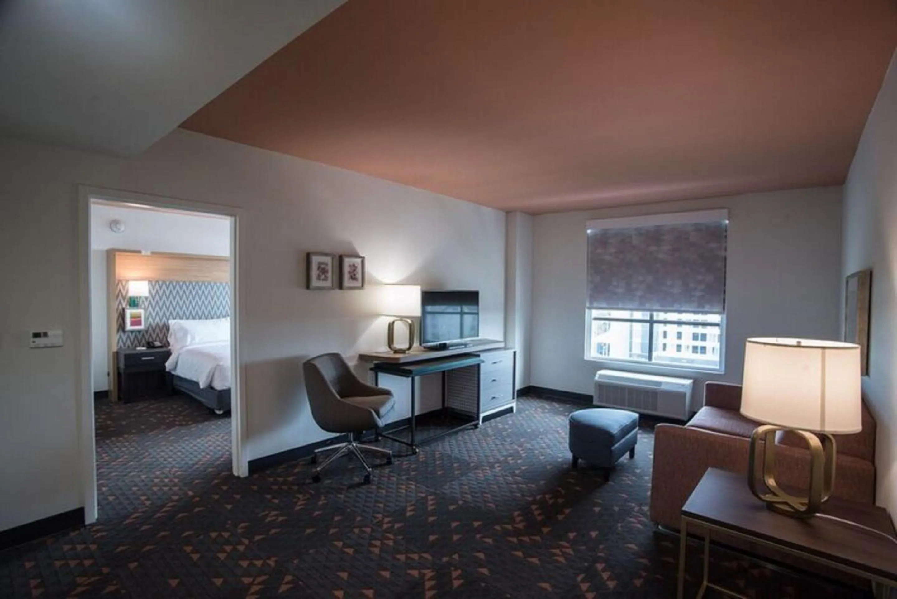 Living room in Holiday Inn Lexington - Hamburg by IHG