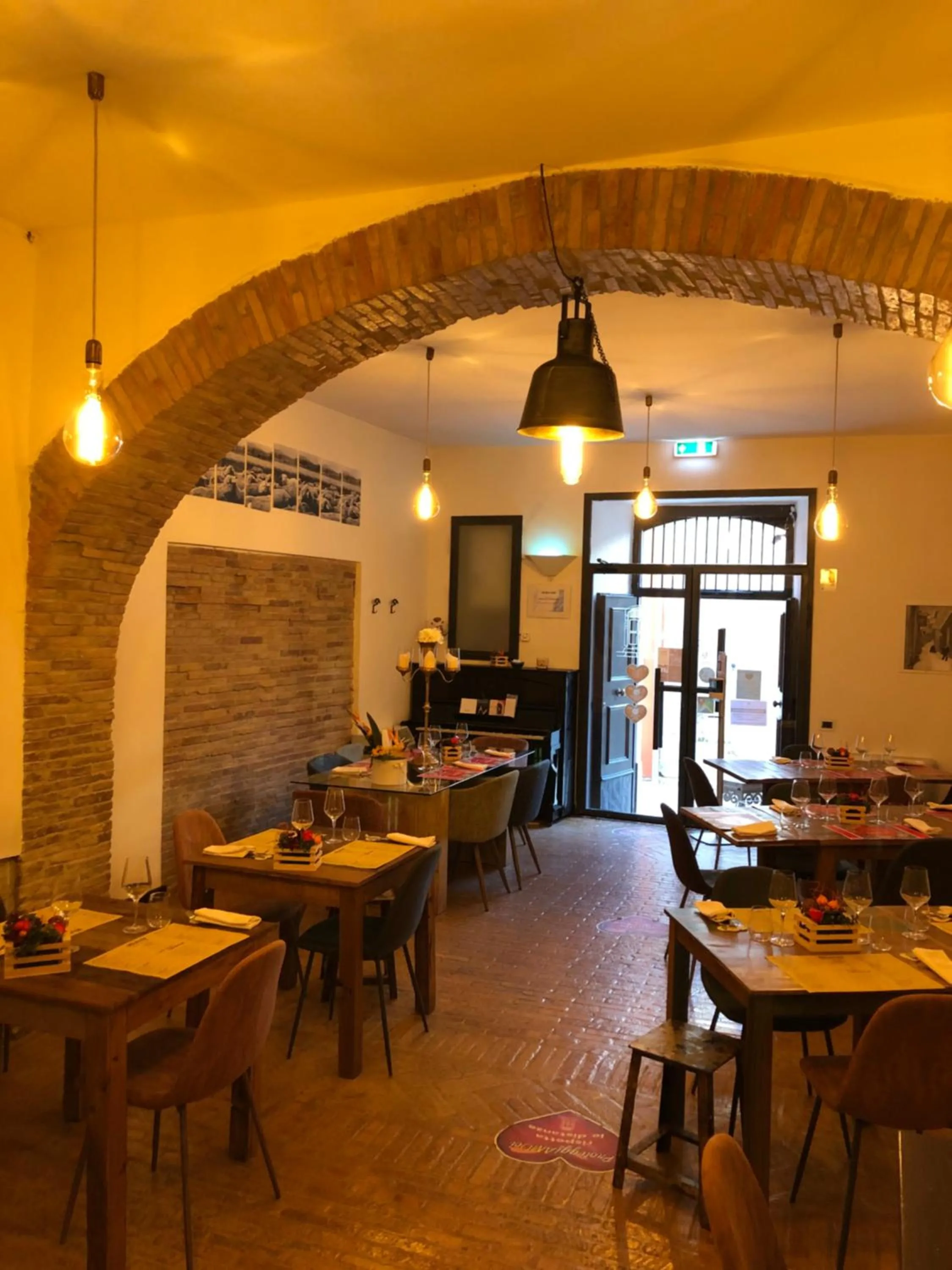 Restaurant/places to eat in Boutique Hotel Palazzo Corso Umberto
