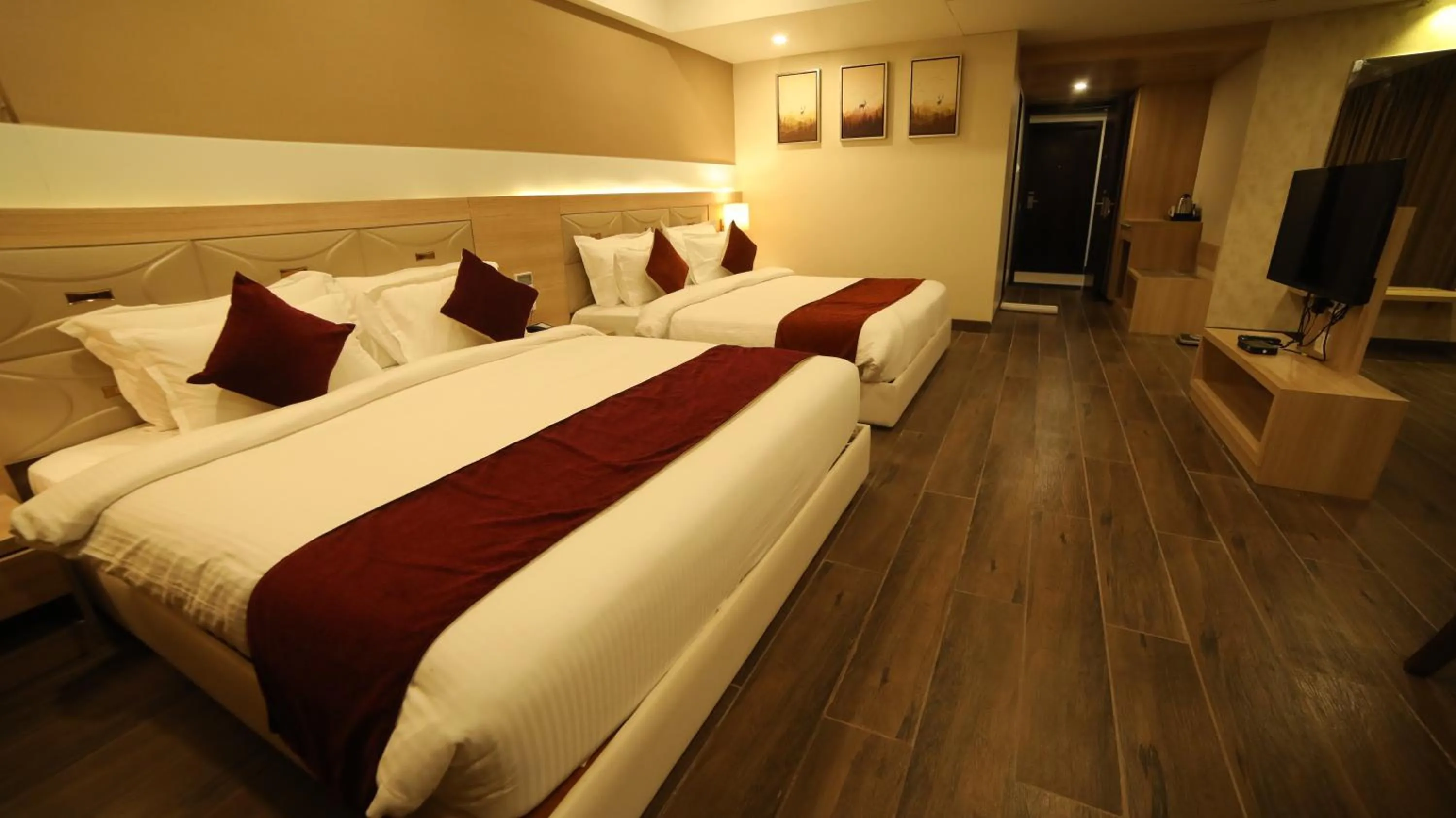 Bedroom, Bed in Regenta Central Somnath, Bhalpara