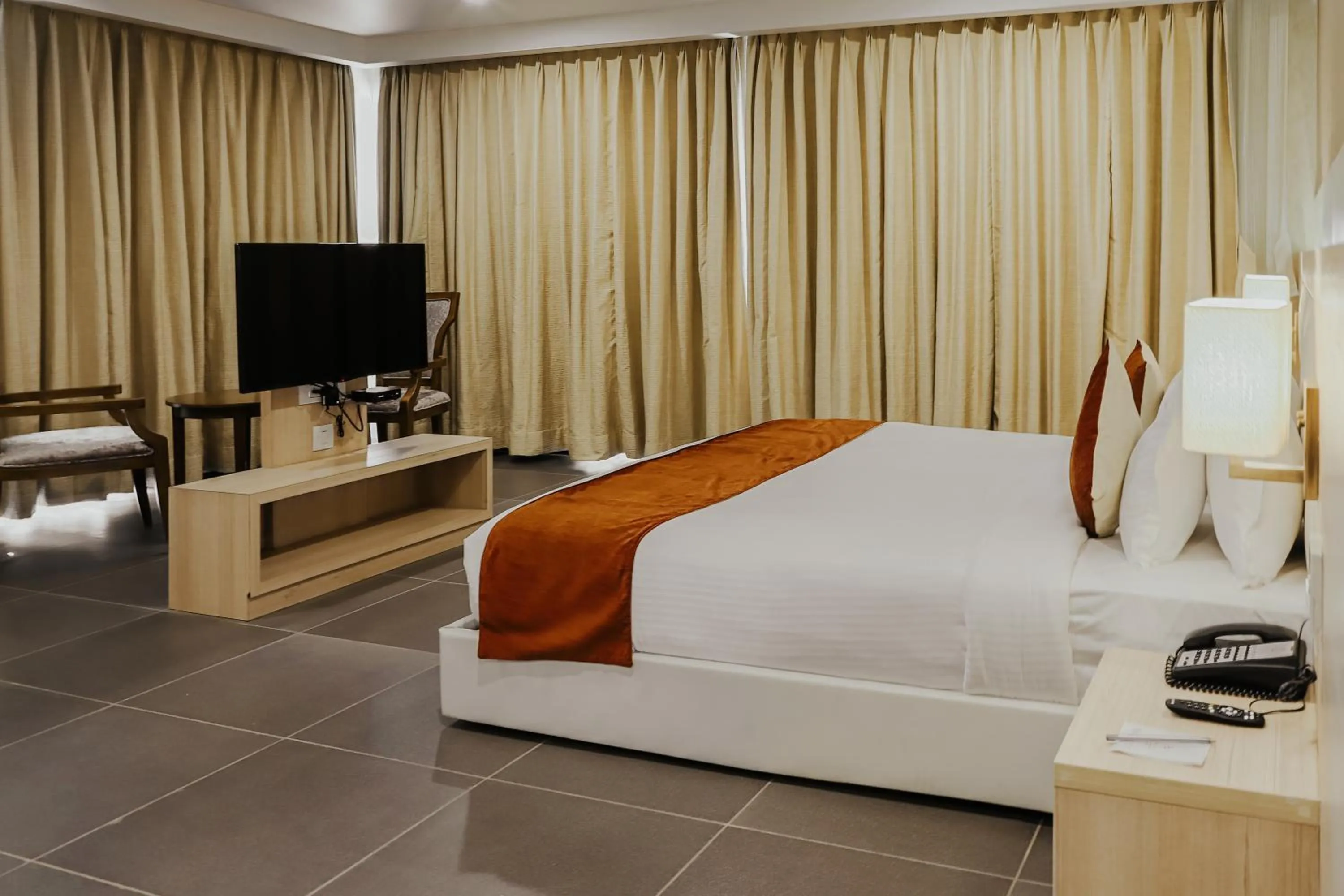 Bed in Regenta Central Somnath, Bhalpara