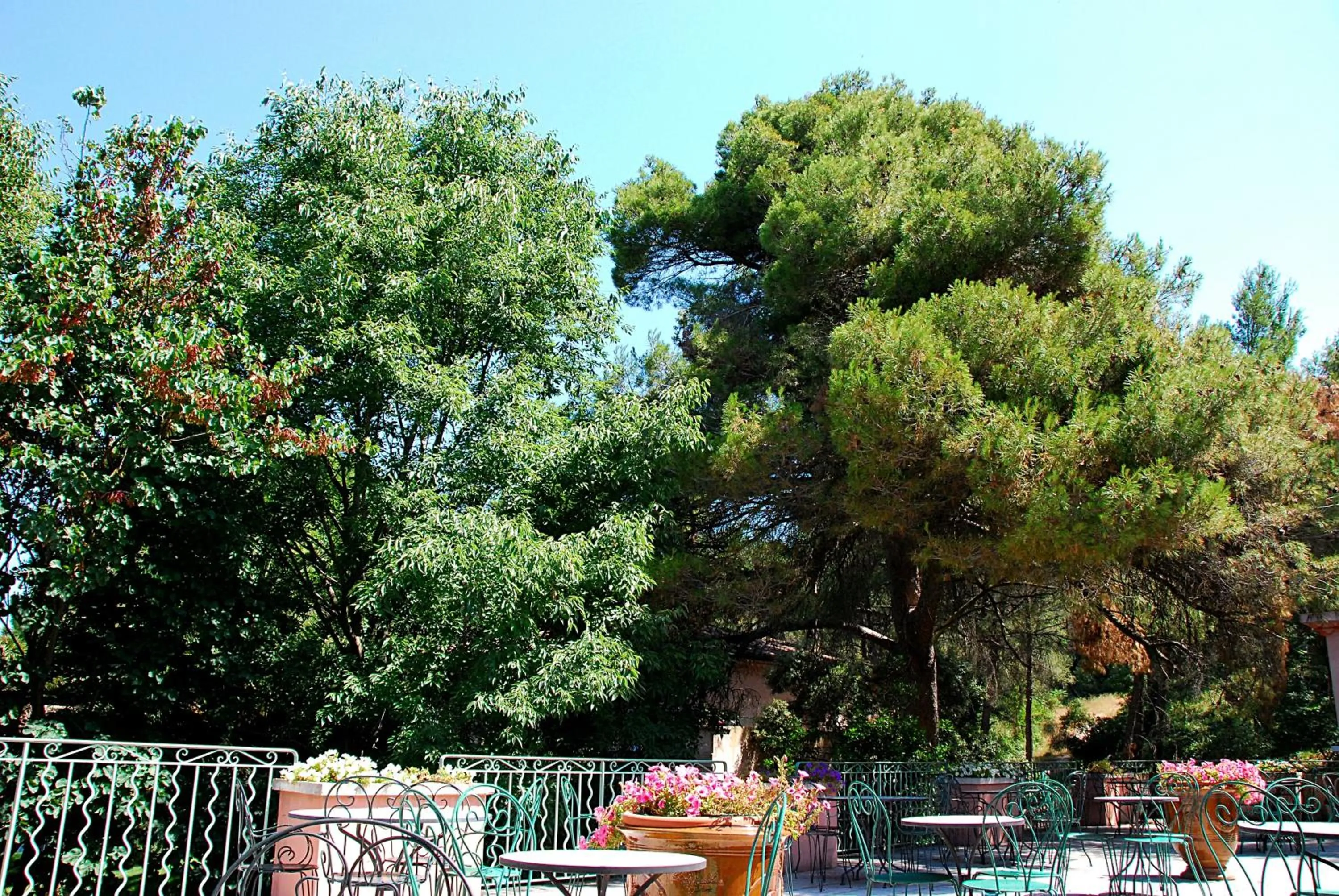 Patio in Hotel Les Mazets Des Roches