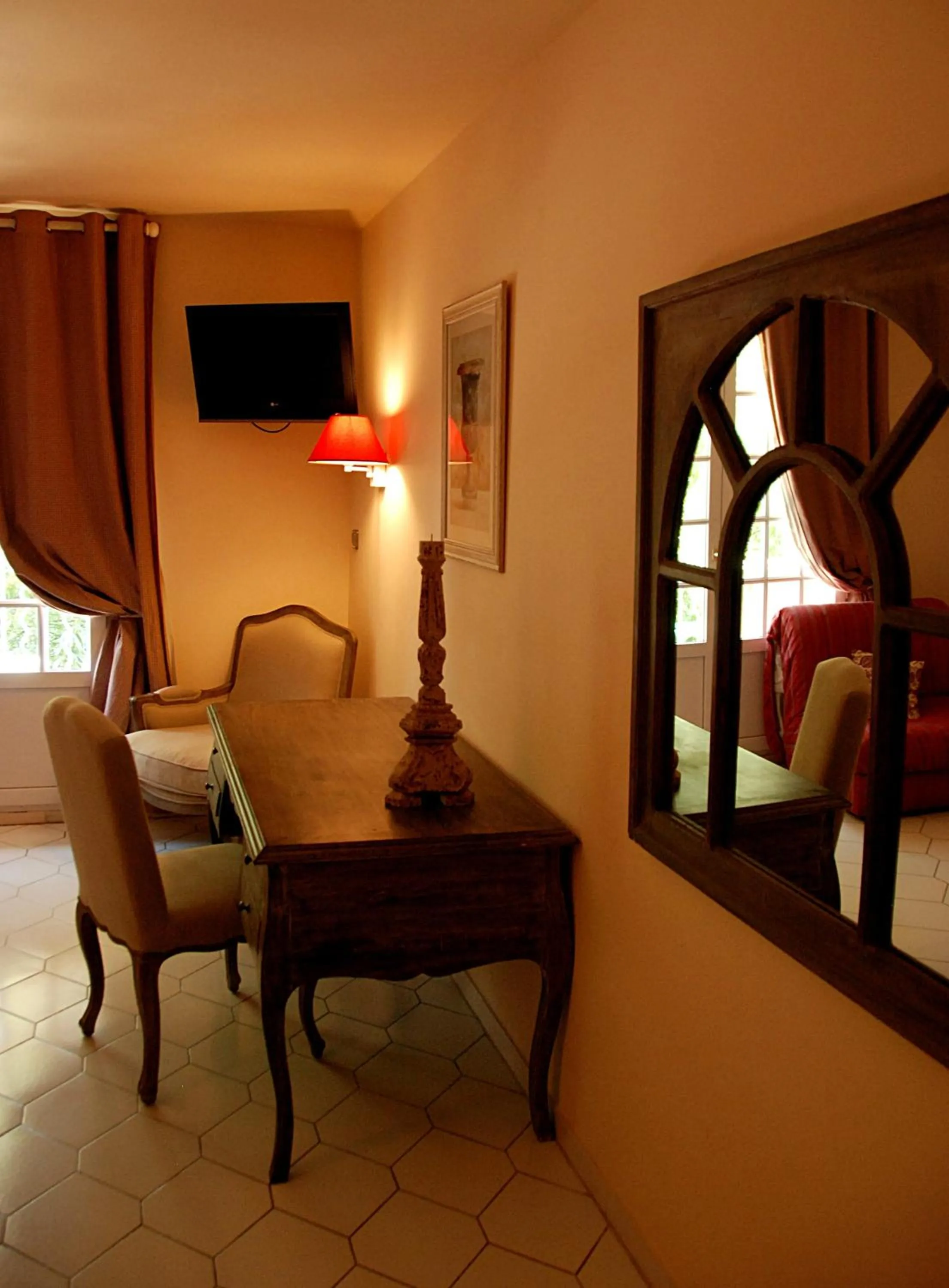 Seating area in Hotel Les Mazets Des Roches
